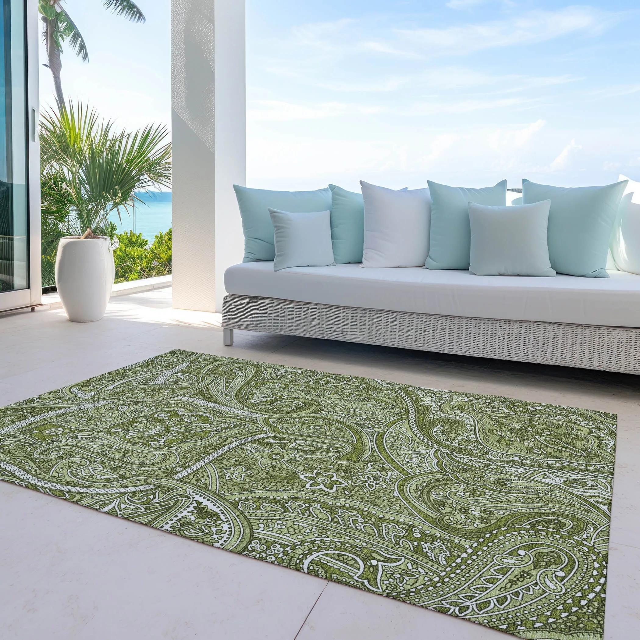 Machine Washable Indoor/ Outdoor Chantille Traditional Paisley Rug
