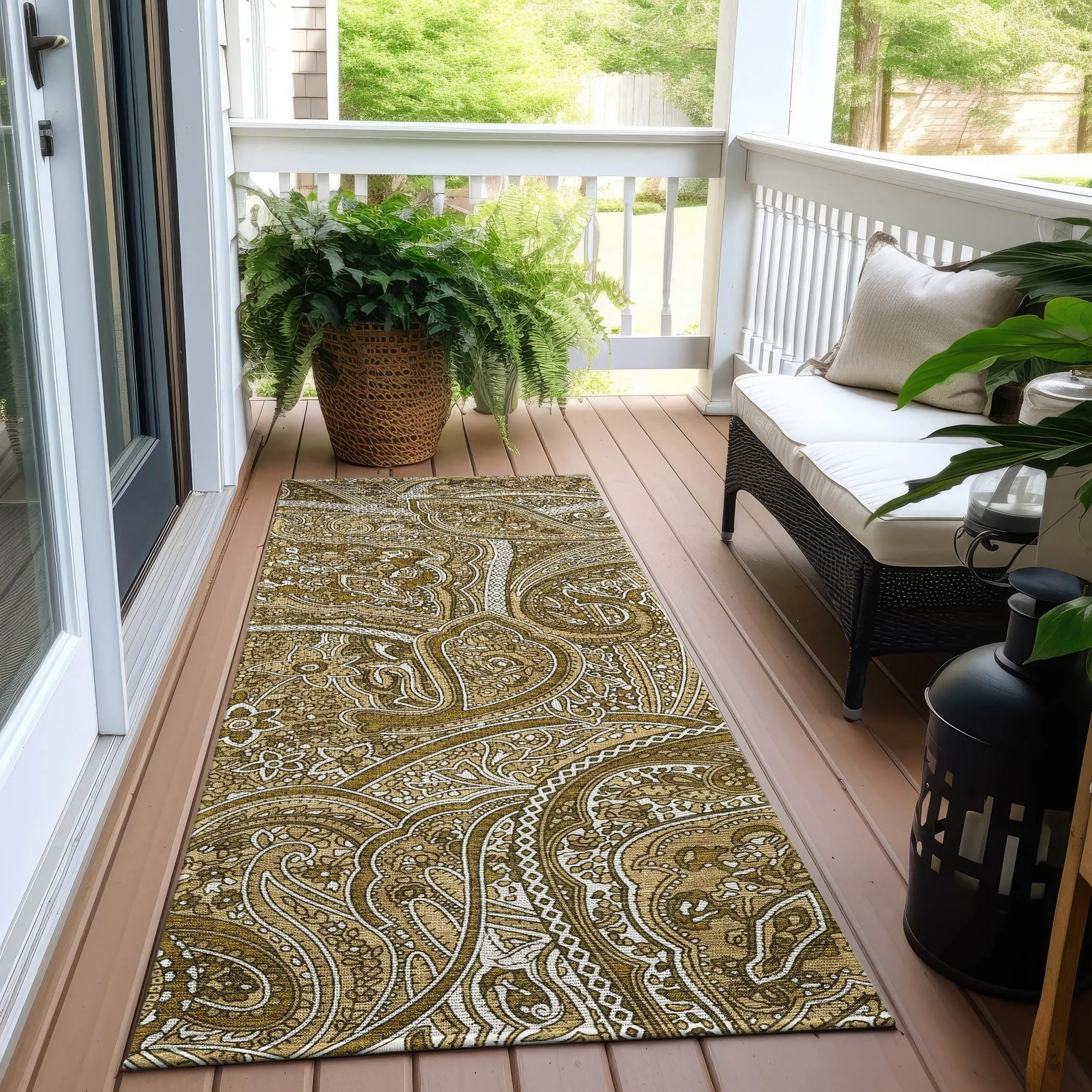 Machine Washable Indoor/ Outdoor Chantille Traditional Paisley Rug