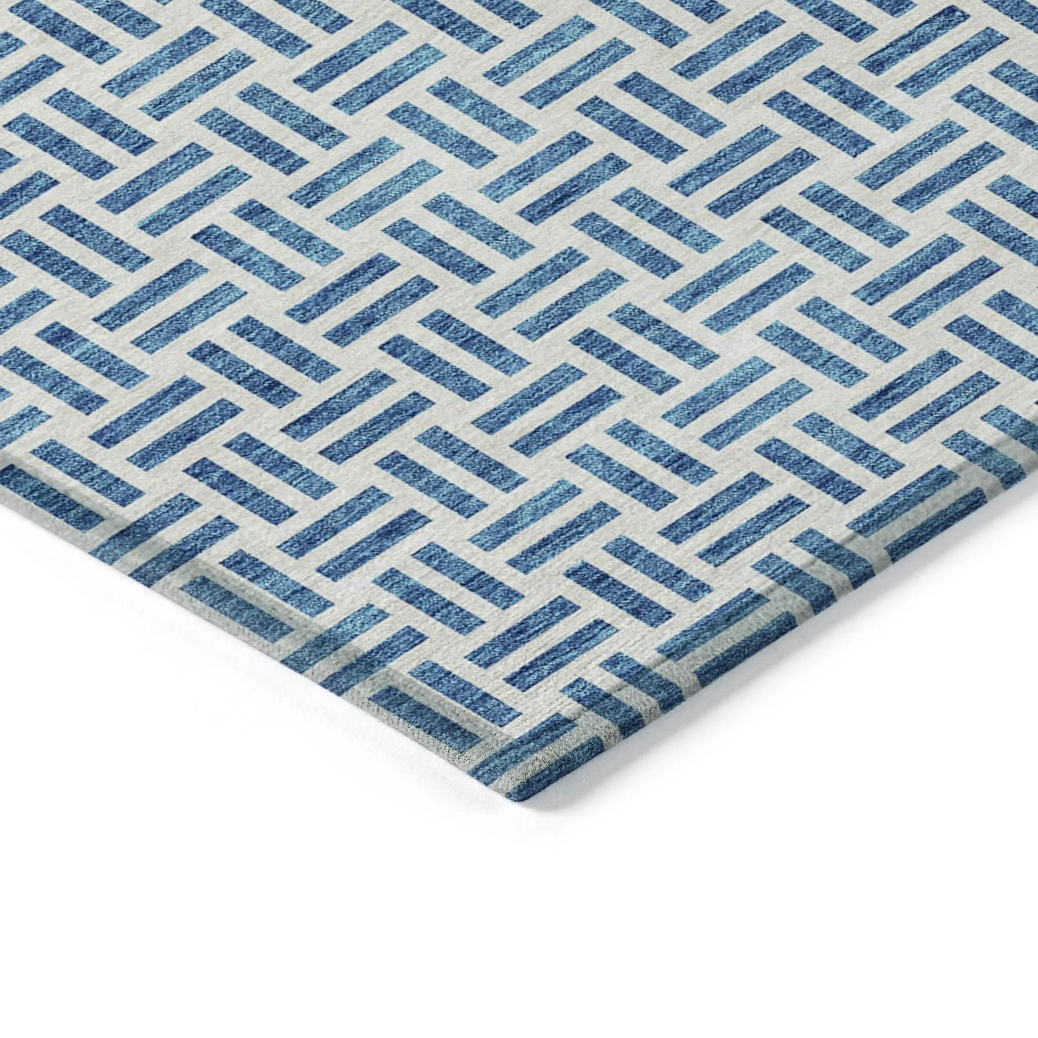 Machine Washable Indoor/ Outdoor Contemporary Basketweave Chantille Rug