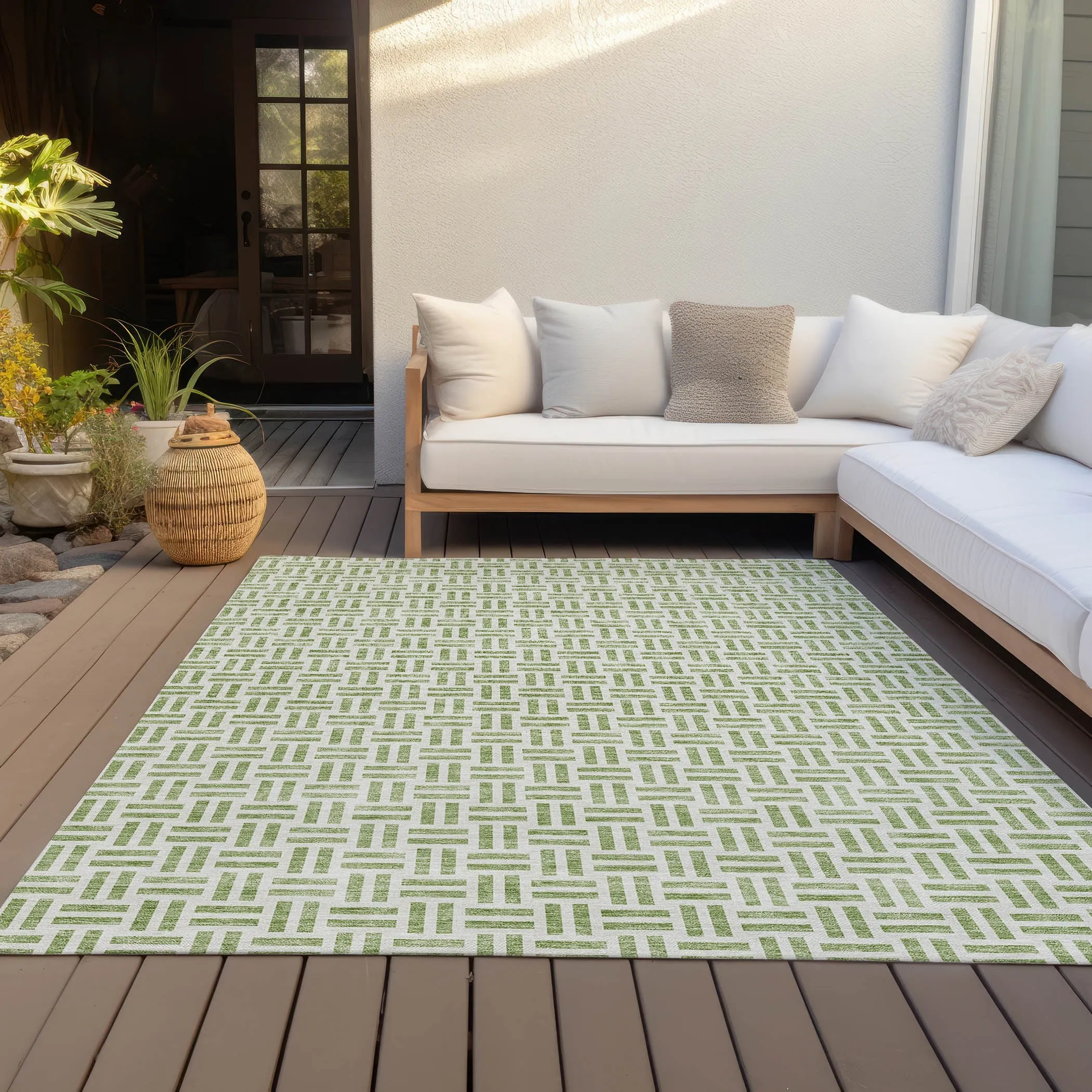 Machine Washable Indoor/ Outdoor Contemporary Basketweave Chantille Rug