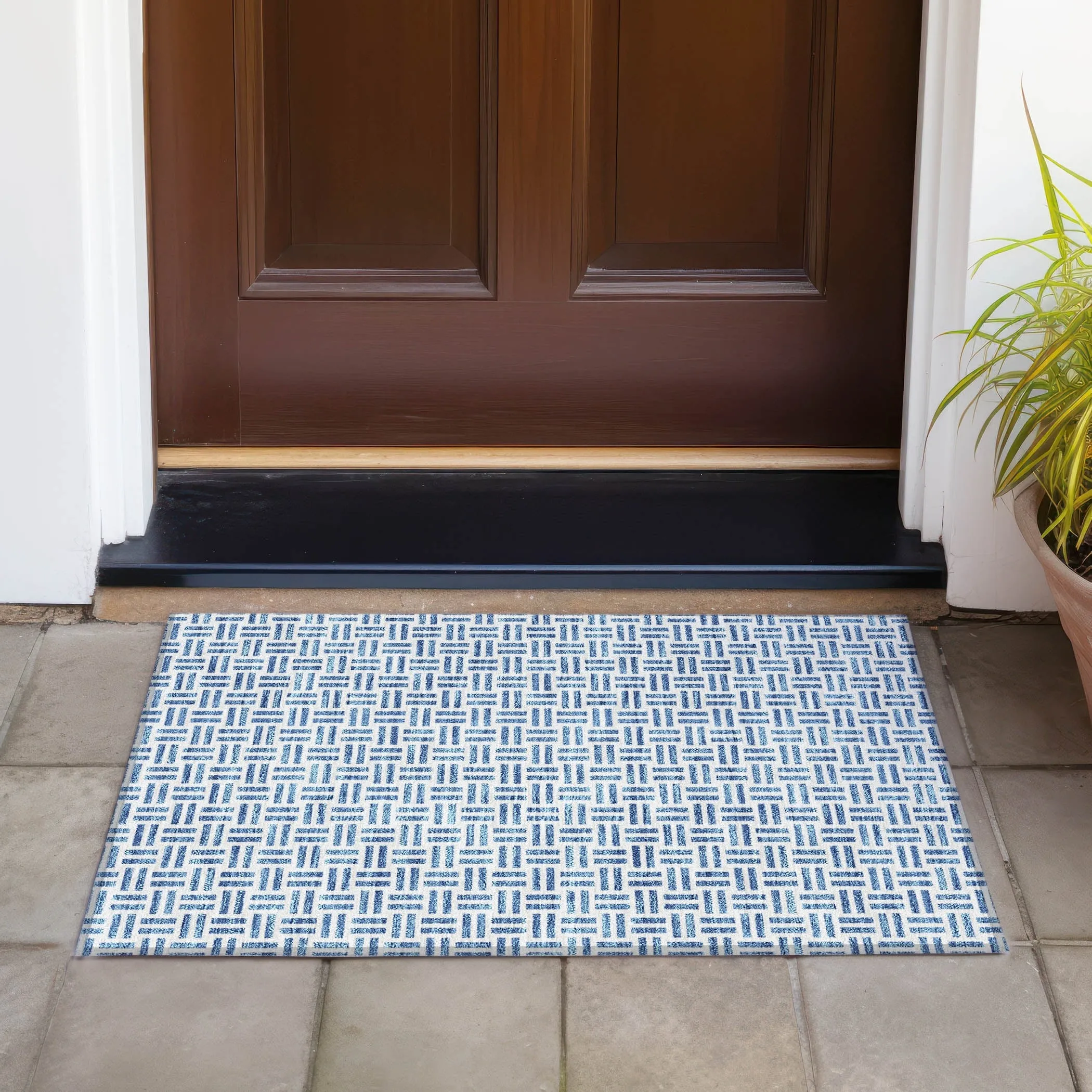 Machine Washable Indoor/ Outdoor Contemporary Basketweave Chantille Rug