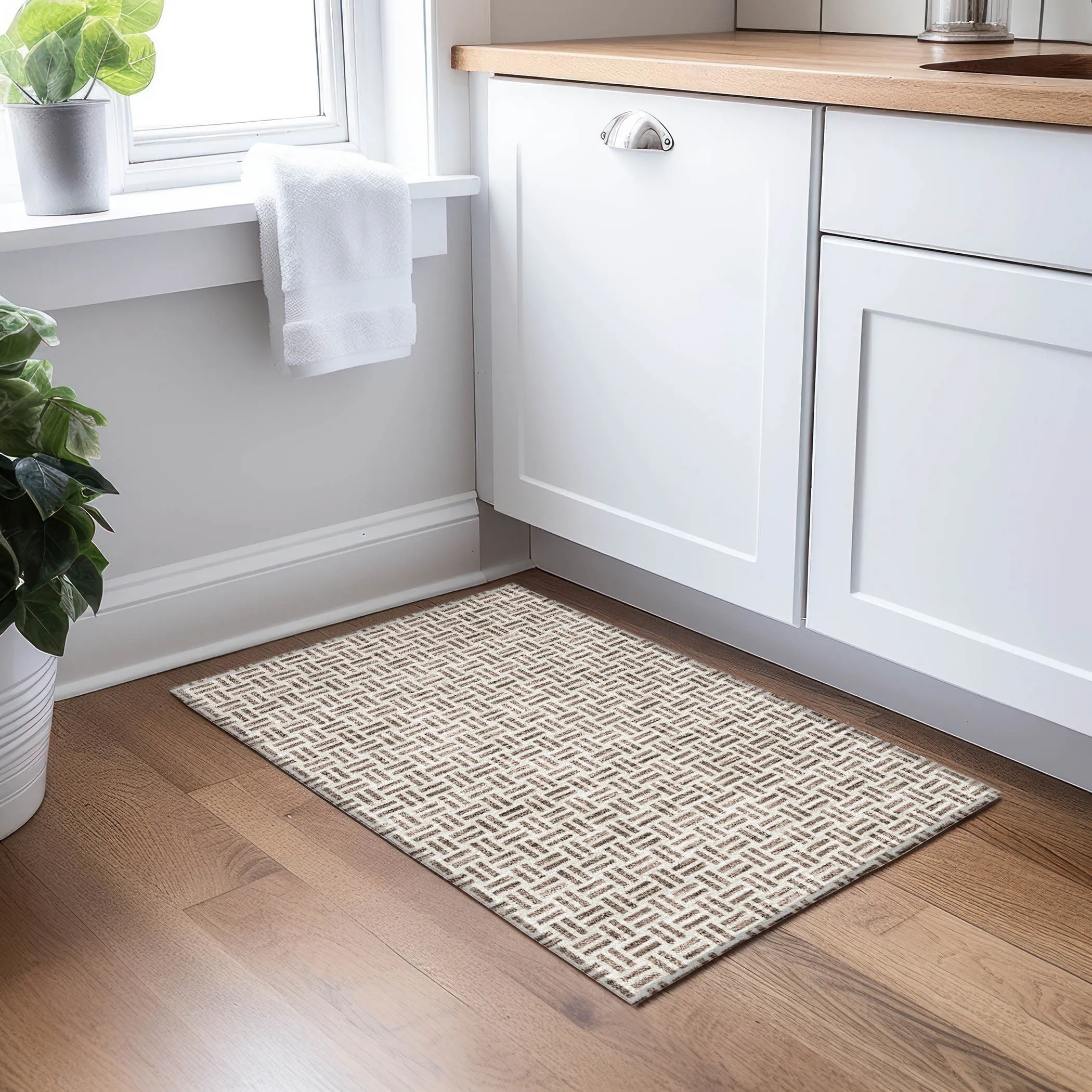 Machine Washable Indoor/ Outdoor Contemporary Basketweave Chantille Rug
