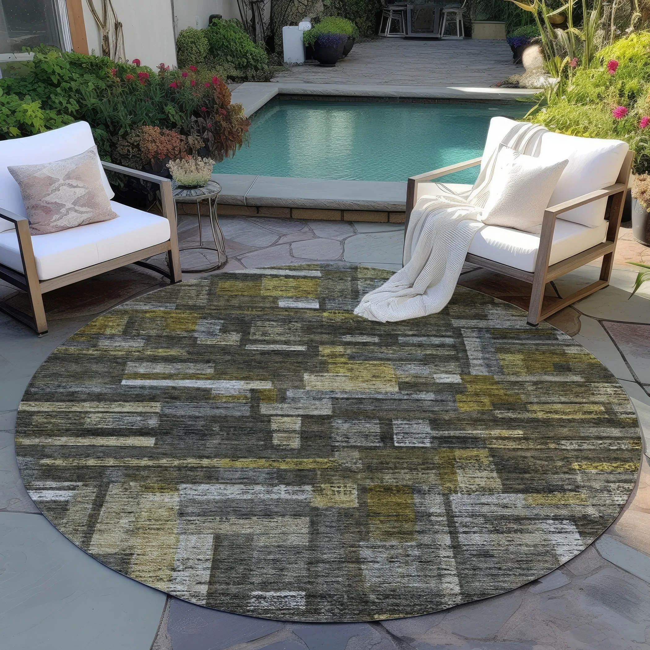 Machine Washable Indoor/ Outdoor Contemporary Chantille Rug