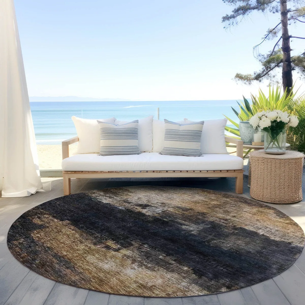 Machine Washable Indoor/ Outdoor Contemporary Chantille Rug