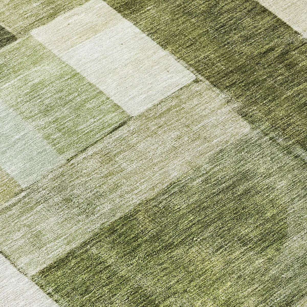 Machine Washable Indoor/ Outdoor Contemporary Geo Chantille Rug