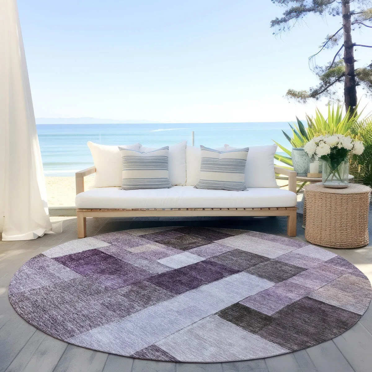Machine Washable Indoor/ Outdoor Contemporary Geo Chantille Rug