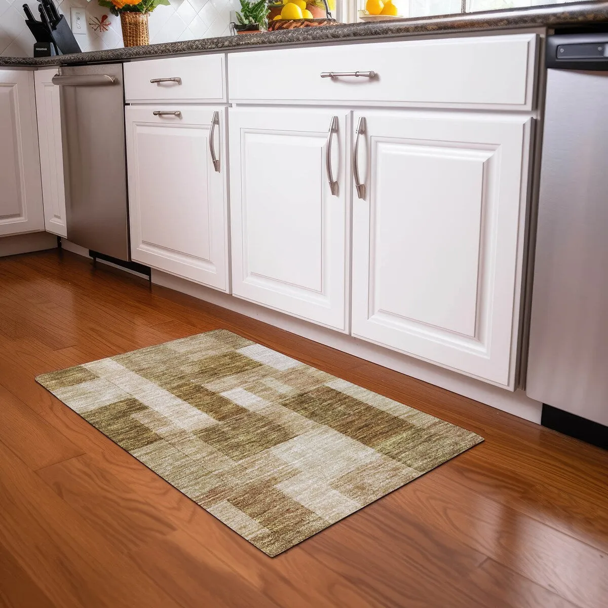 Machine Washable Indoor/ Outdoor Contemporary Geo Chantille Rug