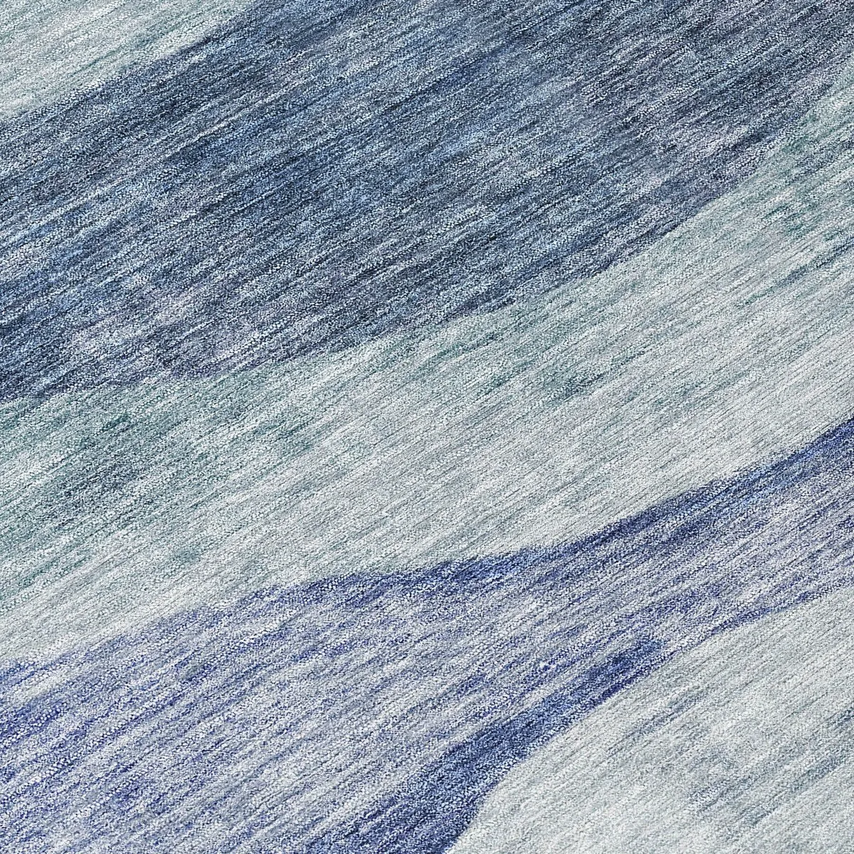 Machine Washable Indoor/ Outdoor Contemporary Waves Chantille Rug