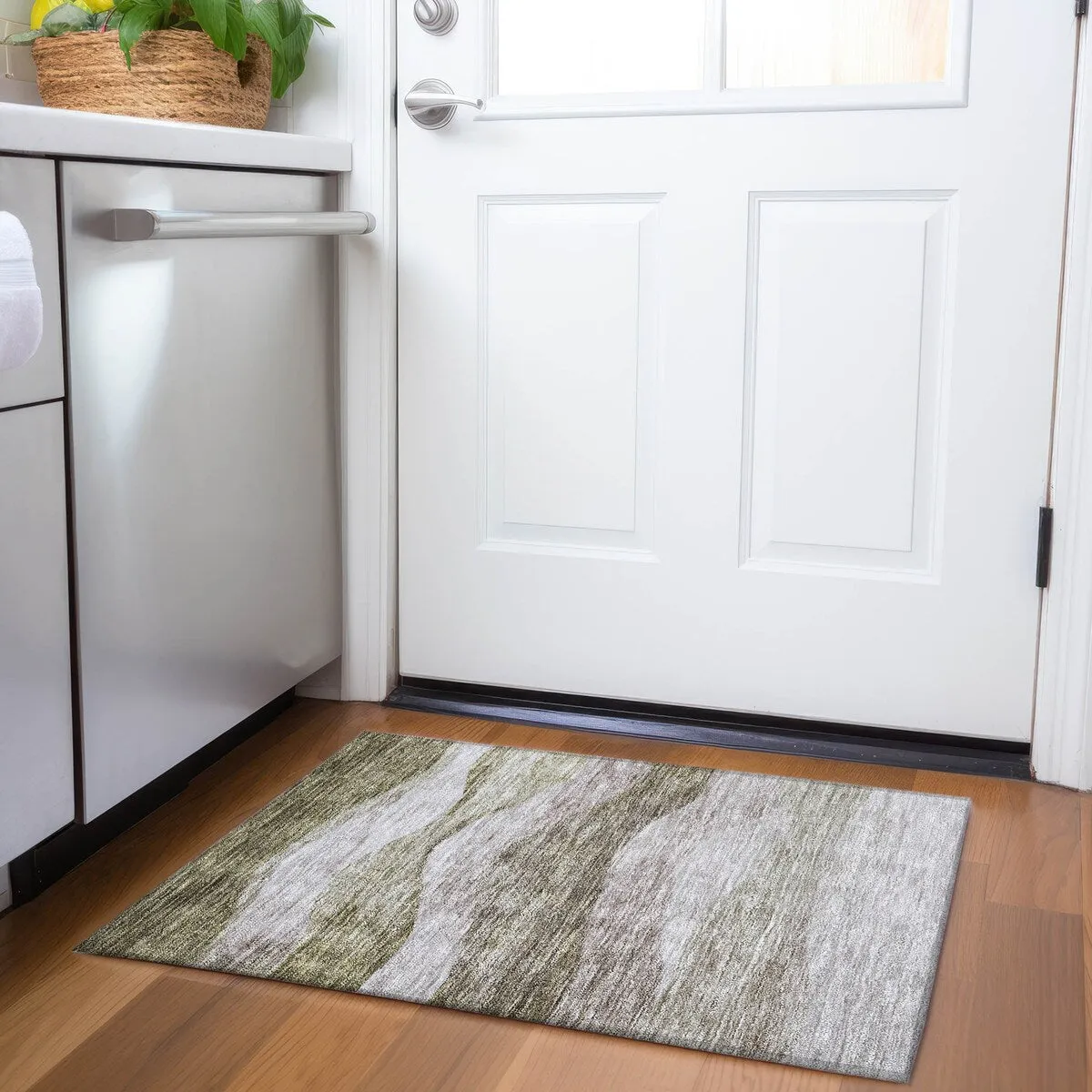 Machine Washable Indoor/ Outdoor Contemporary Waves Chantille Rug