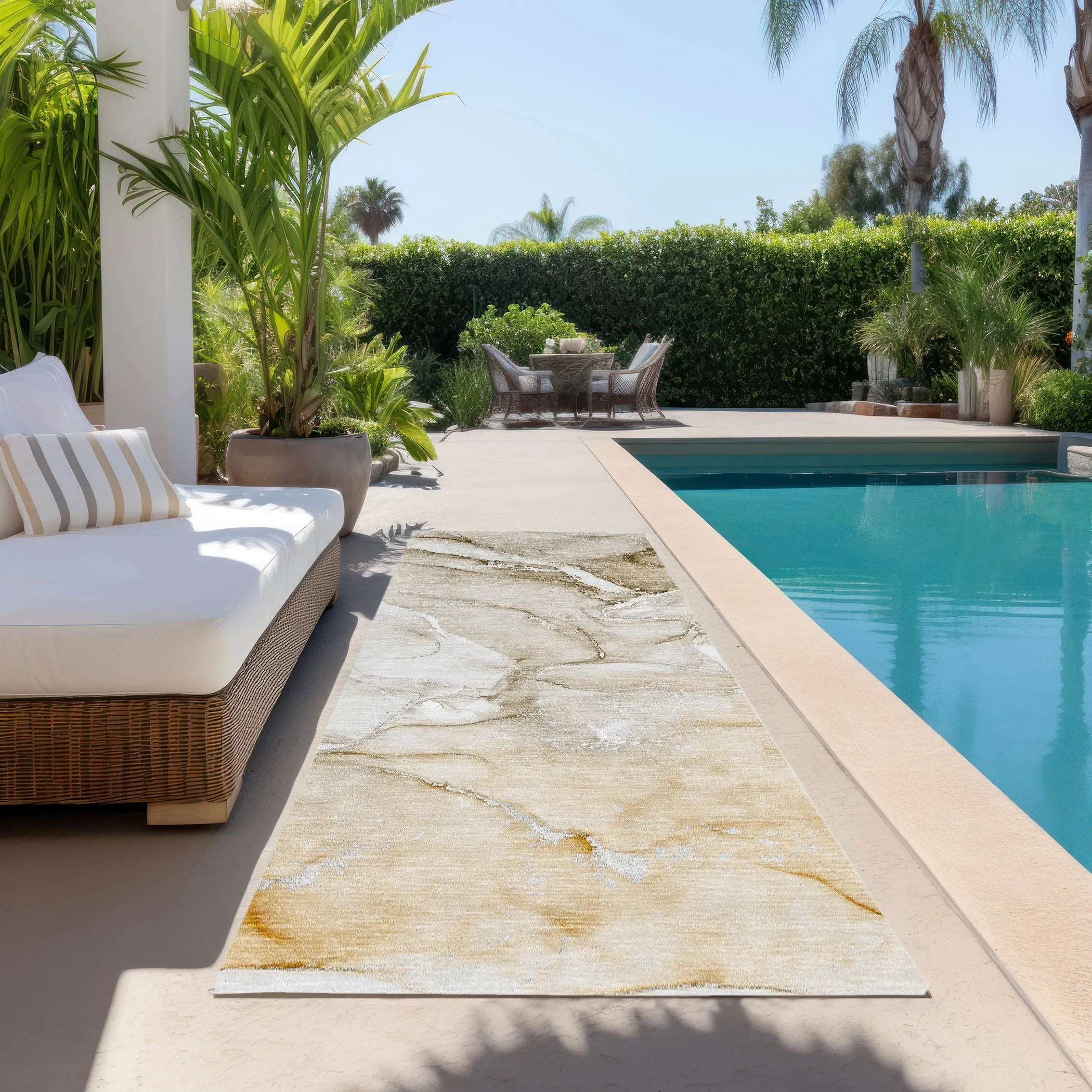 Machine Washable Indoor/ Outdoor Marble Chantille Rug