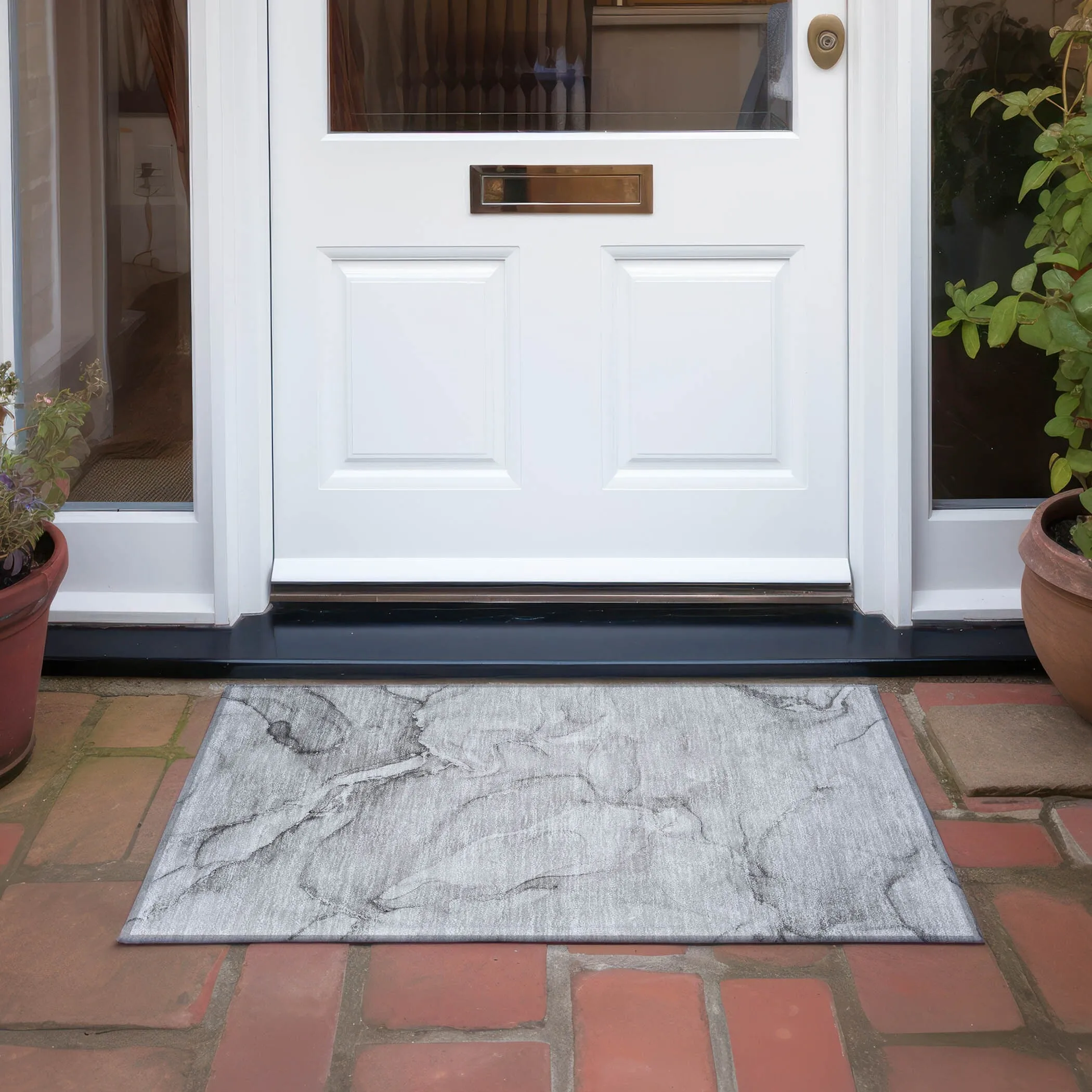 Machine Washable Indoor/ Outdoor Marble Chantille Rug