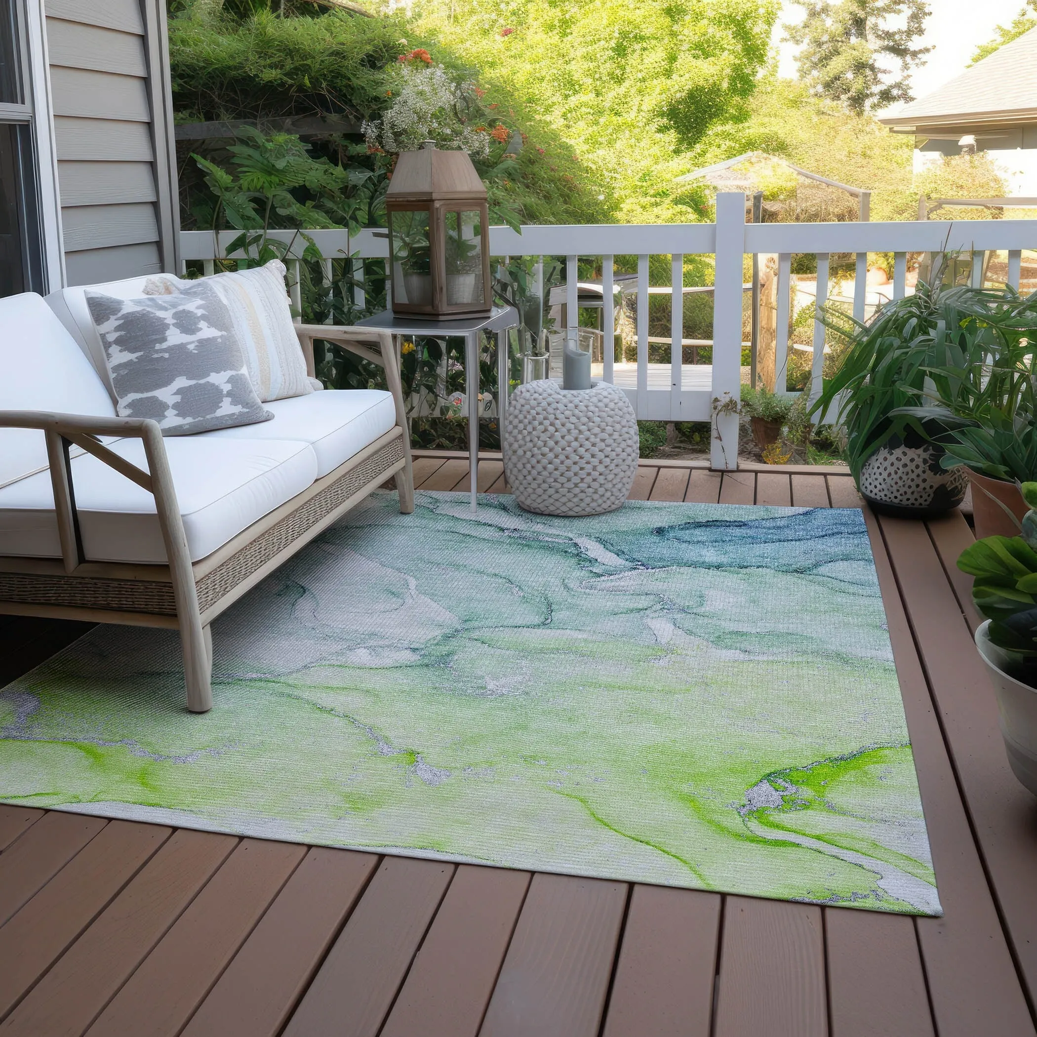 Machine Washable Indoor/ Outdoor Marble Chantille Rug