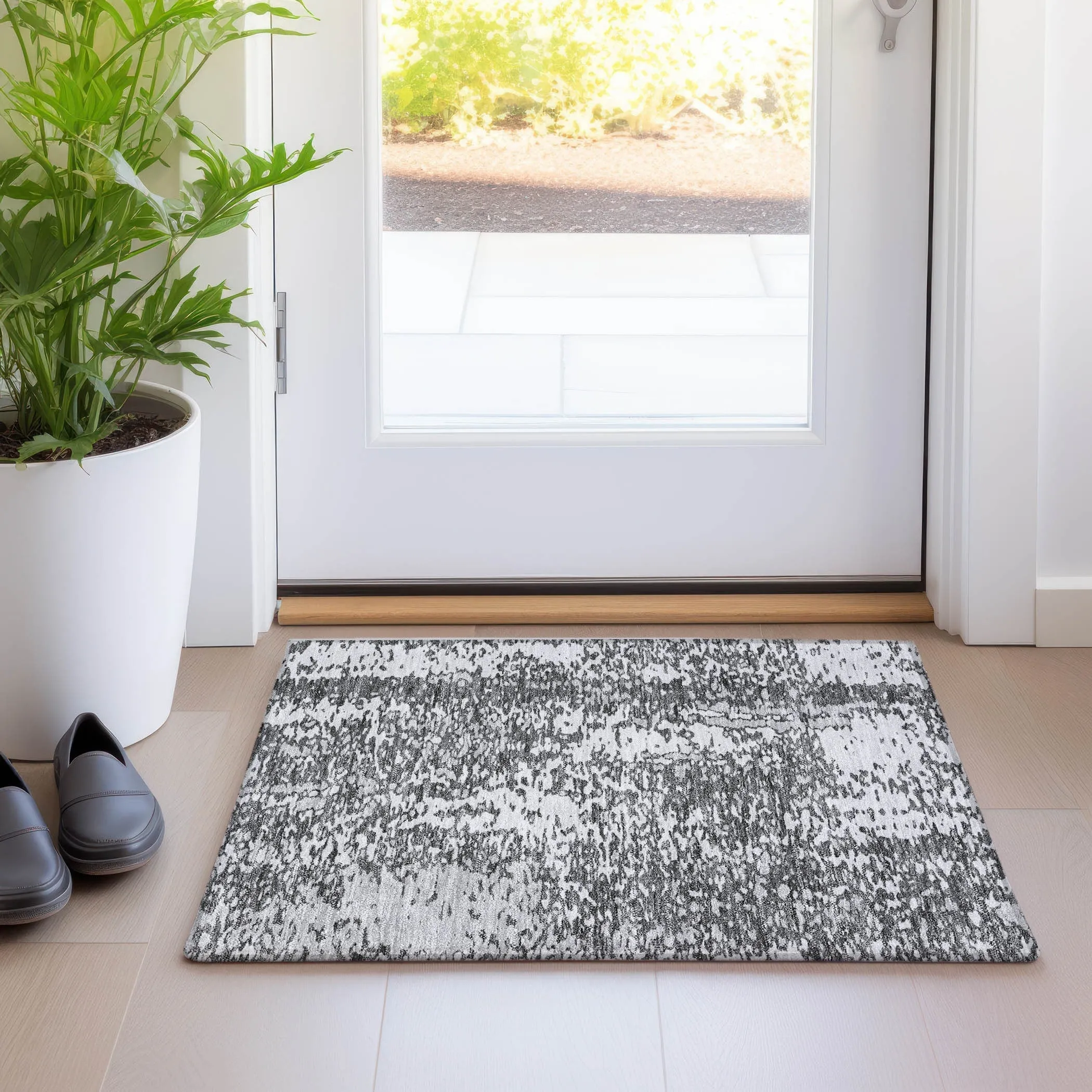 Machine Washable Indoor/ Outdoor Modern Abstract Chantille Rug