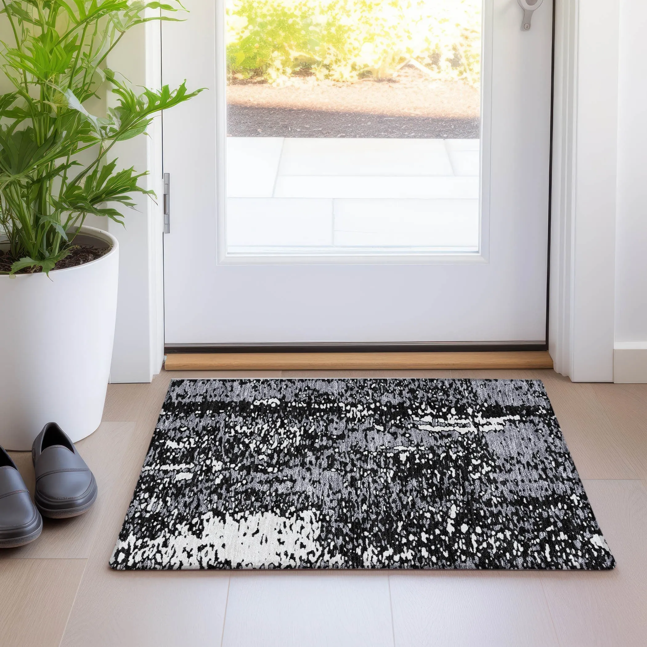 Machine Washable Indoor/ Outdoor Modern Abstract Chantille Rug