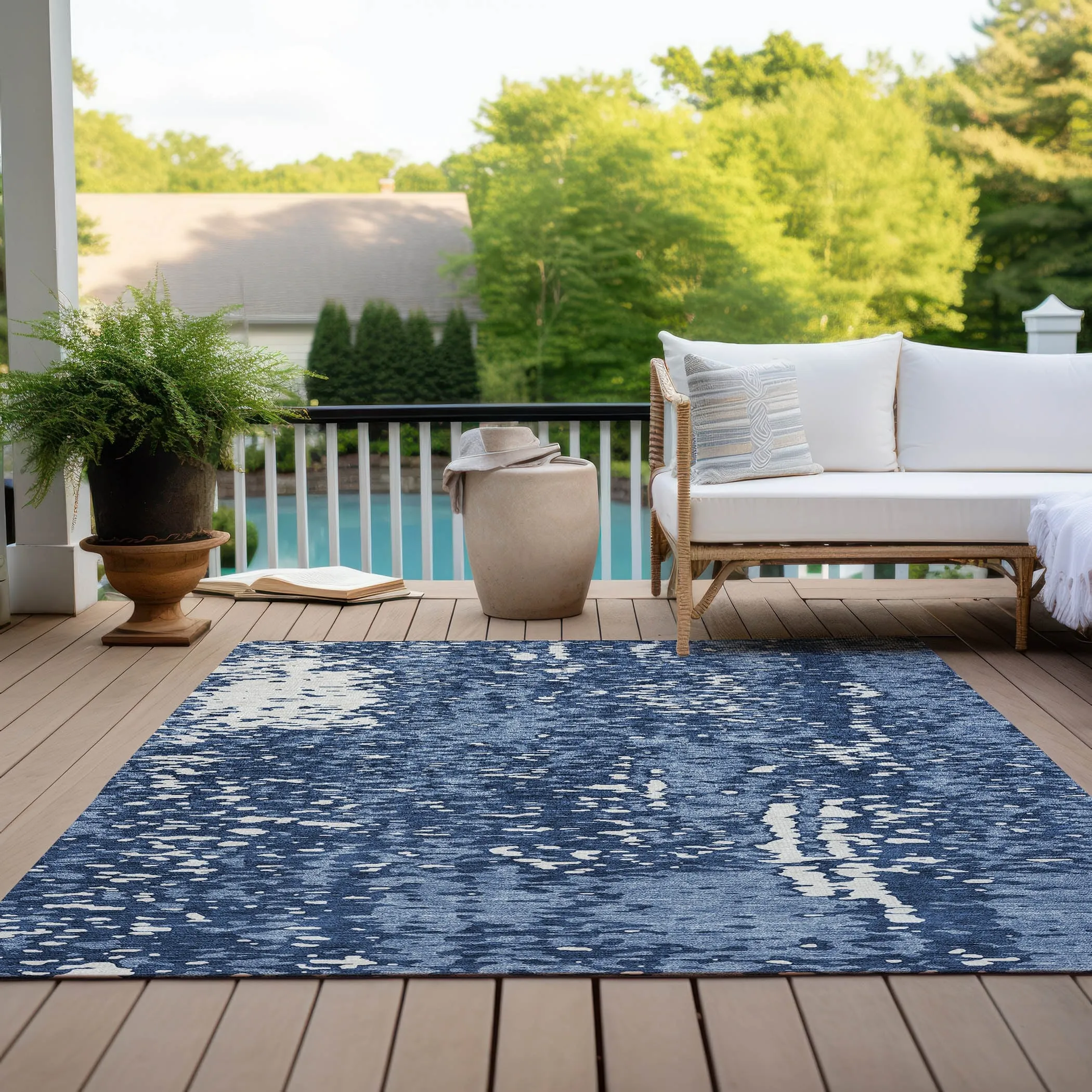 Machine Washable Indoor/ Outdoor Modern Abstract Chantille Rug