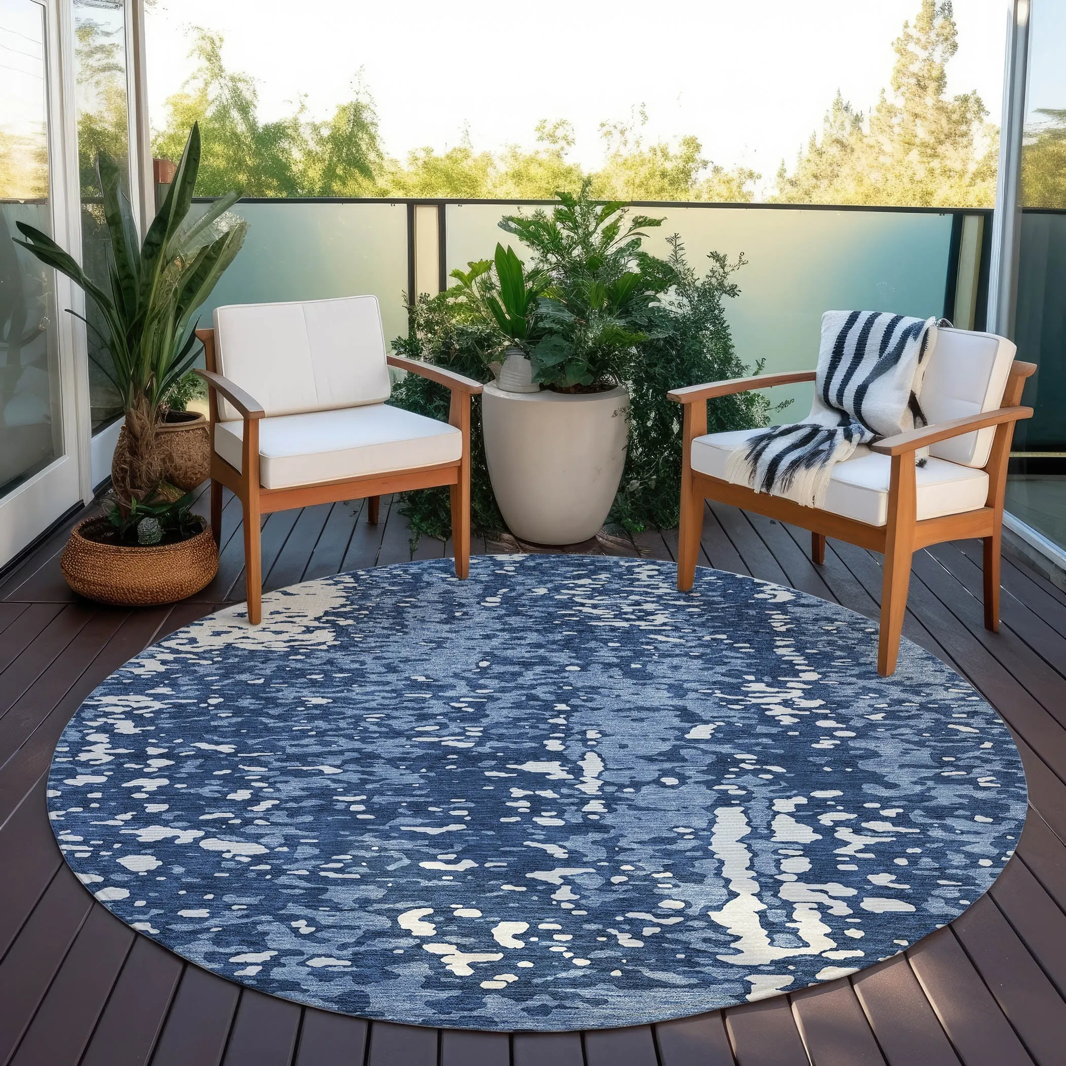 Machine Washable Indoor/ Outdoor Modern Abstract Chantille Rug