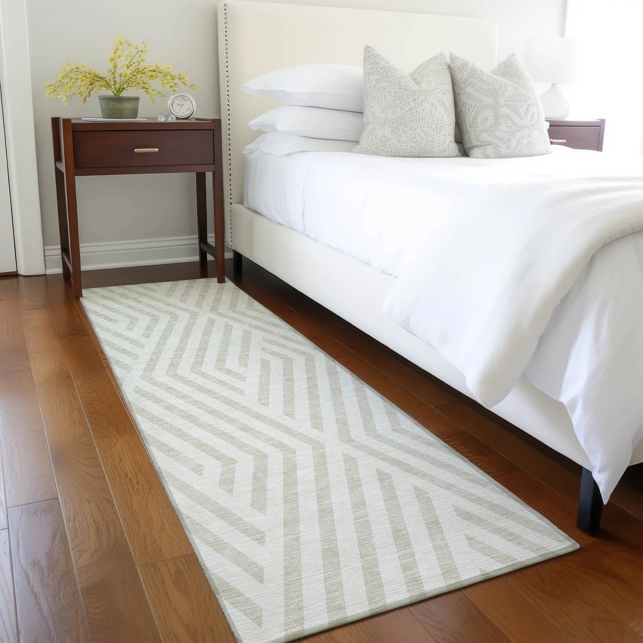 Machine Washable Indoor/ Outdoor Modern Diamonds Chantille Rug