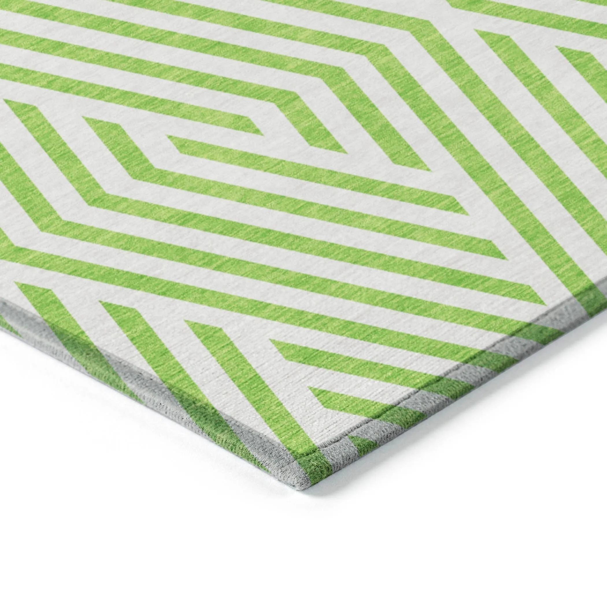 Machine Washable Indoor/ Outdoor Modern Diamonds Chantille Rug
