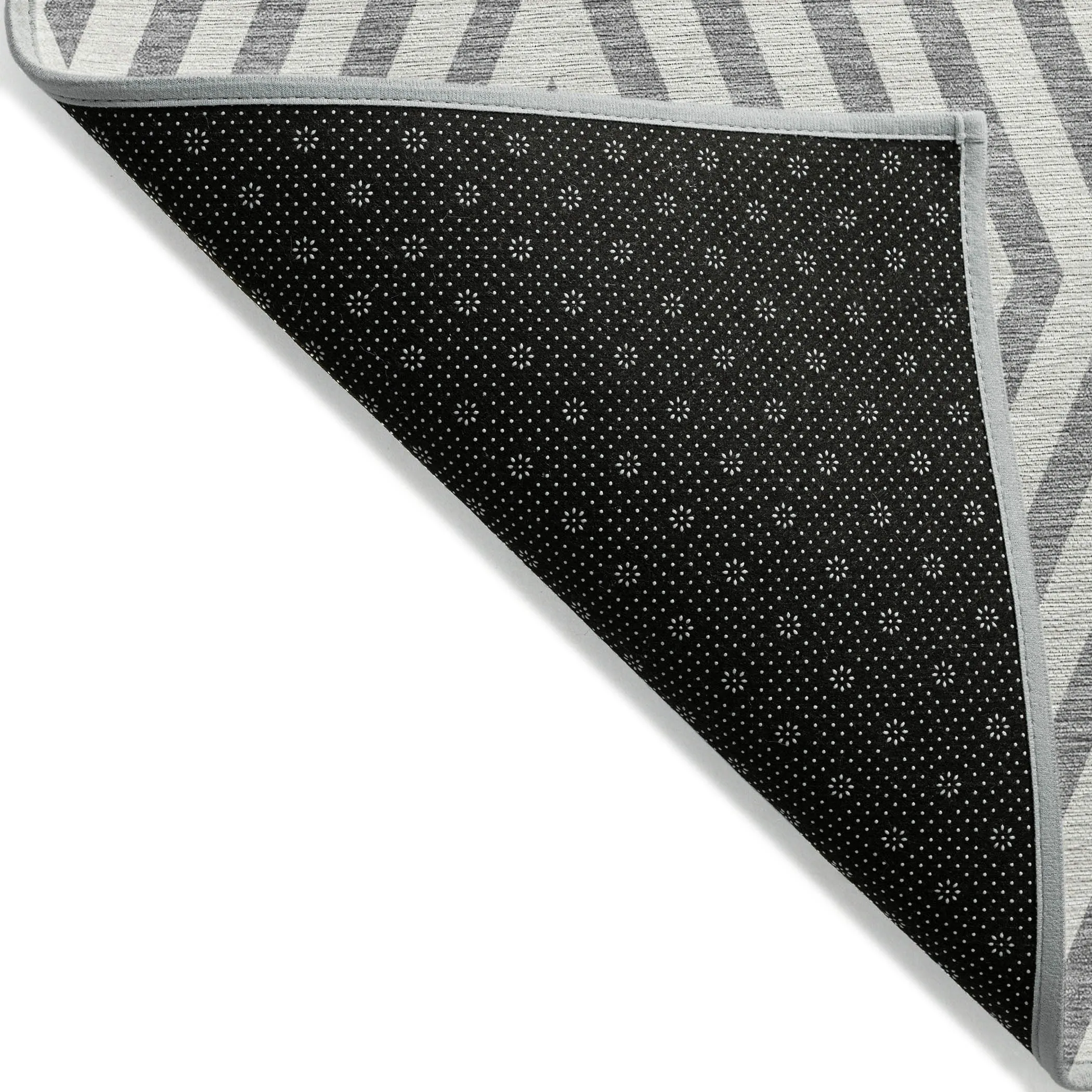 Machine Washable Indoor/ Outdoor Modern Diamonds Chantille Rug