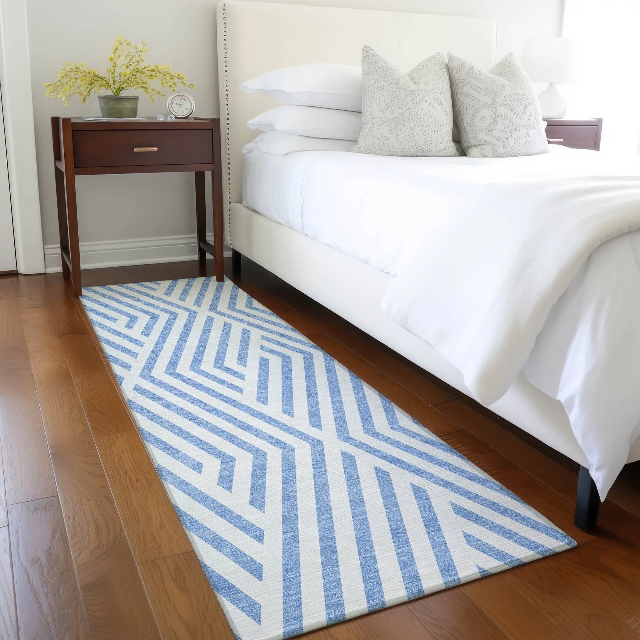 Machine Washable Indoor/ Outdoor Modern Diamonds Chantille Rug