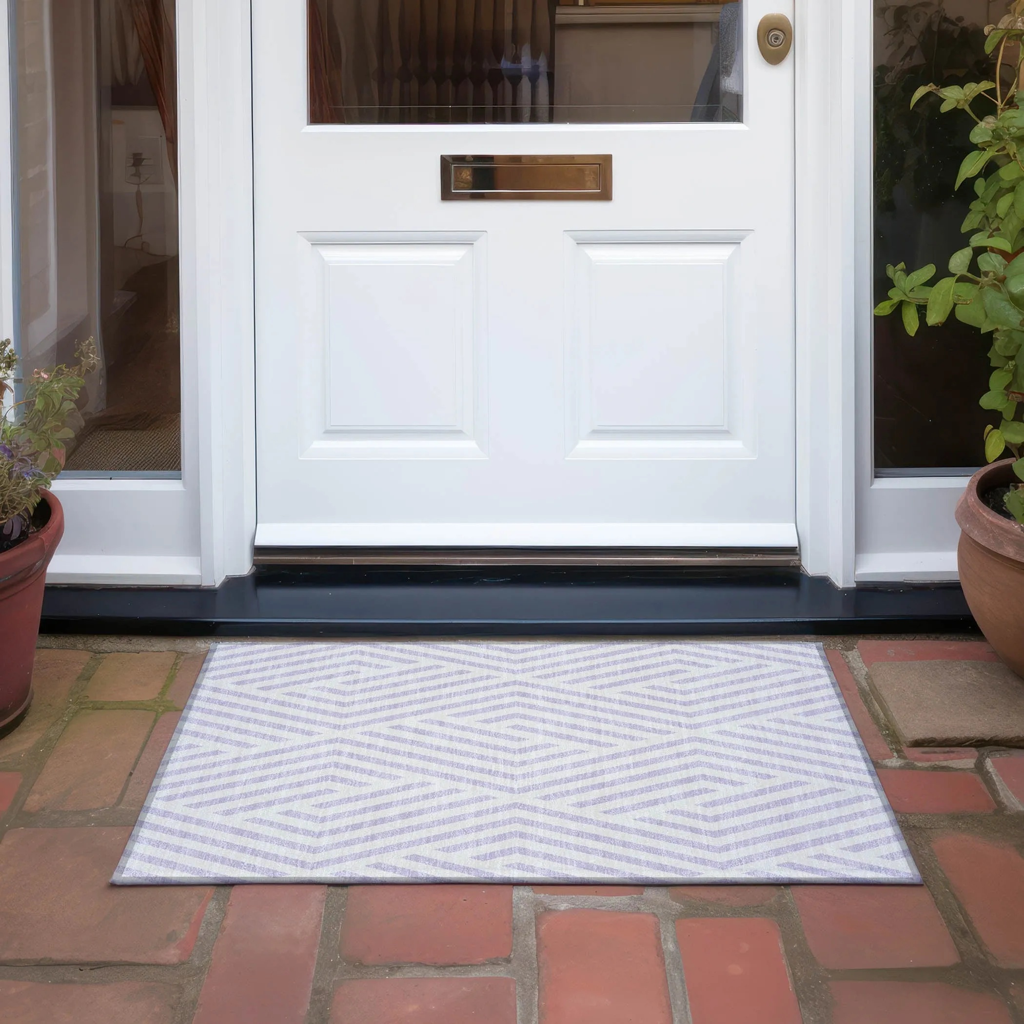 Machine Washable Indoor/ Outdoor Modern Diamonds Chantille Rug
