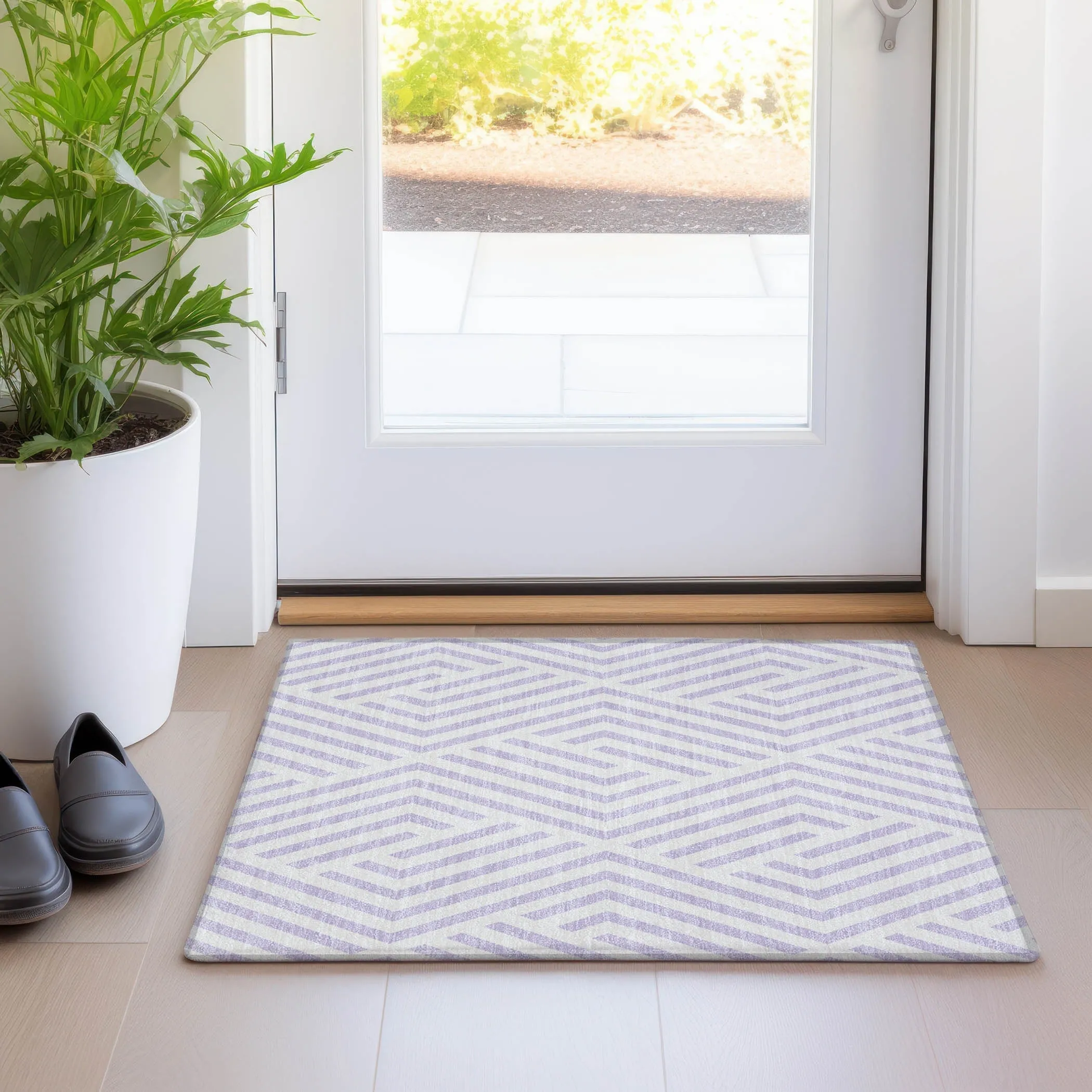 Machine Washable Indoor/ Outdoor Modern Diamonds Chantille Rug