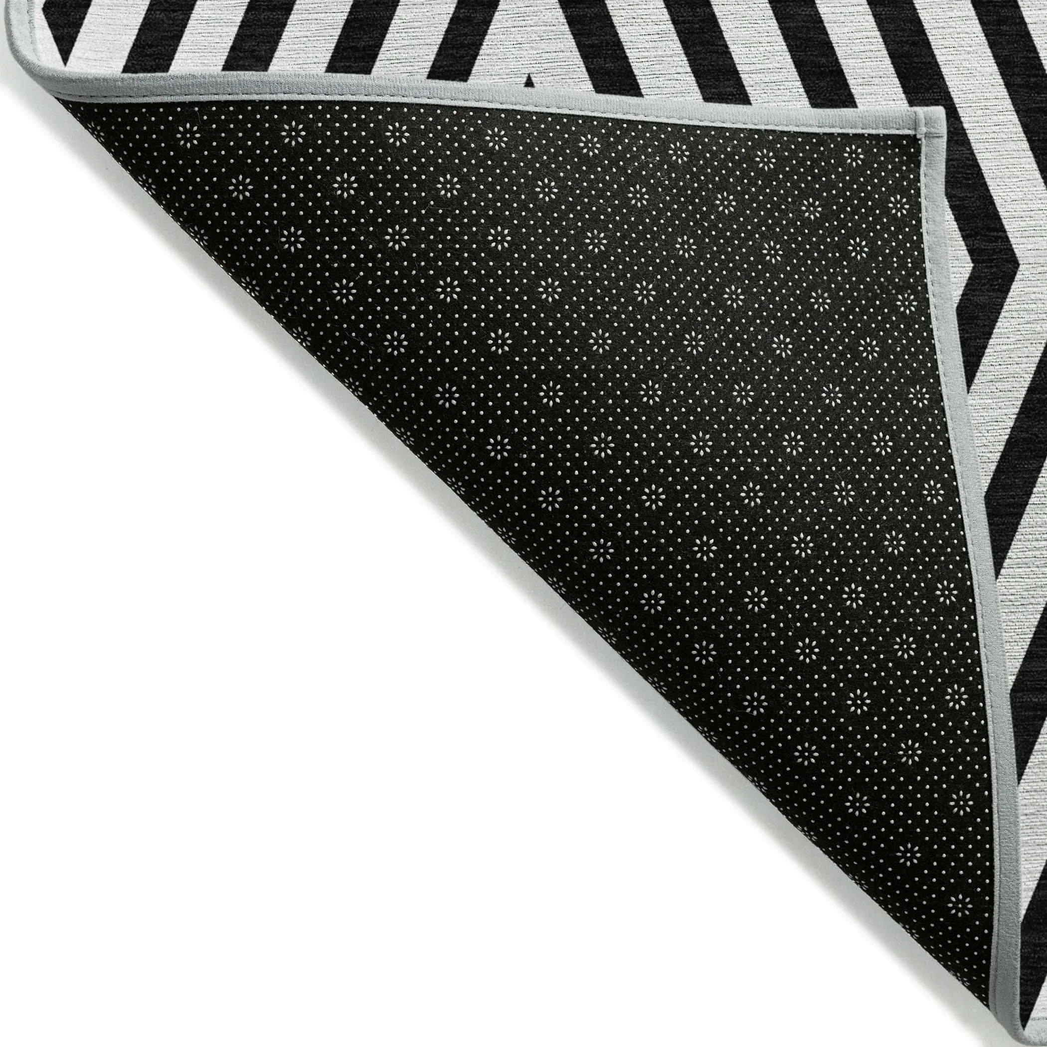 Machine Washable Indoor/ Outdoor Modern Diamonds Chantille Rug