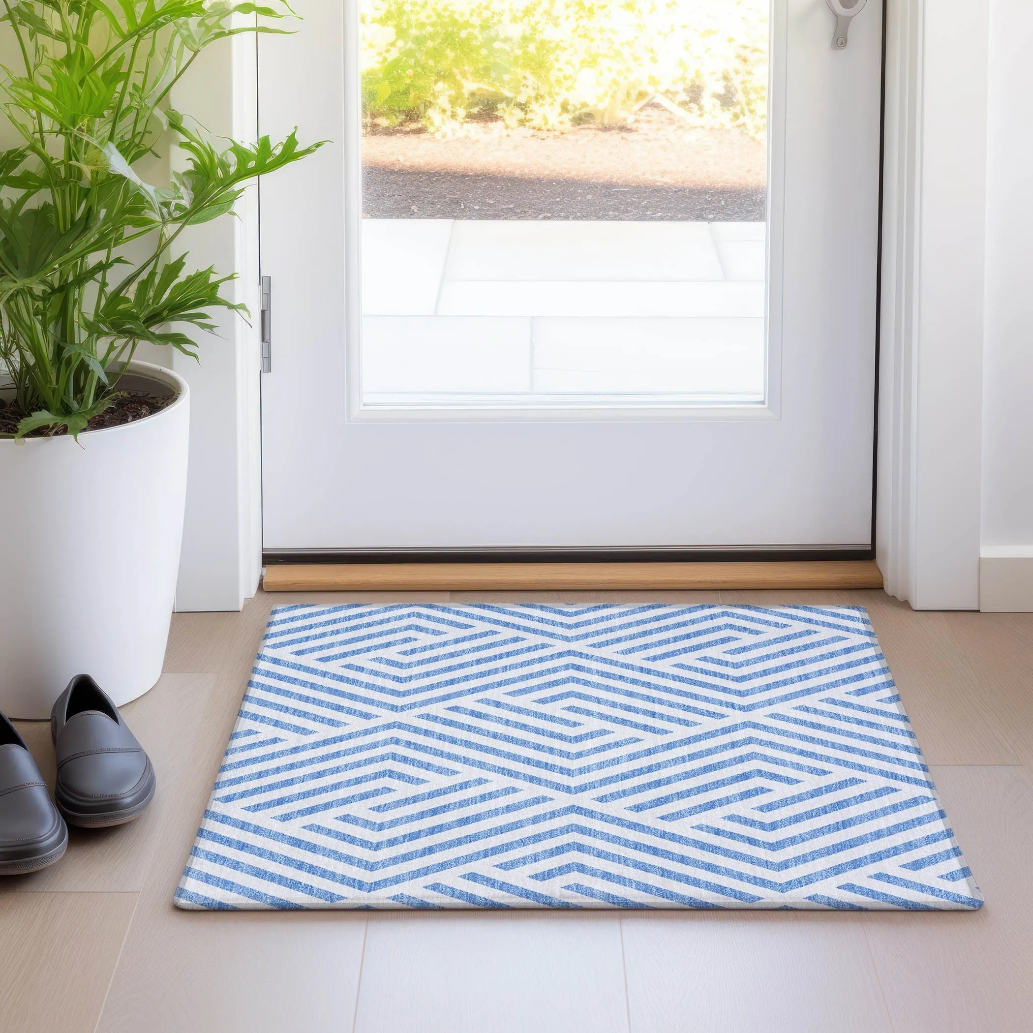 Machine Washable Indoor/ Outdoor Modern Diamonds Chantille Rug
