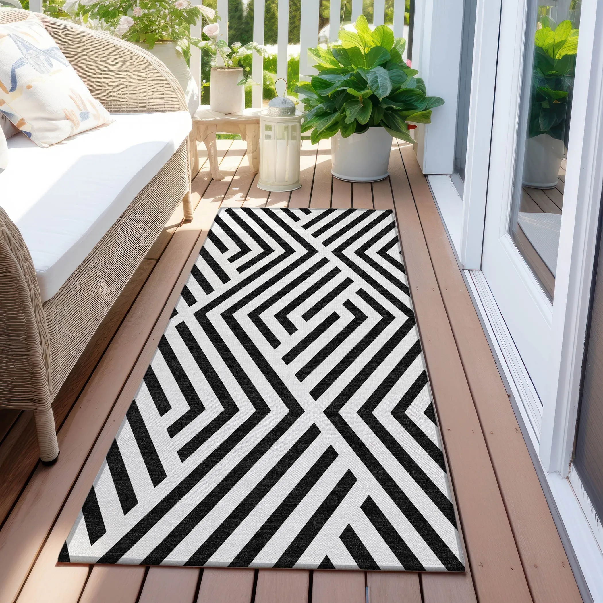 Machine Washable Indoor/ Outdoor Modern Diamonds Chantille Rug