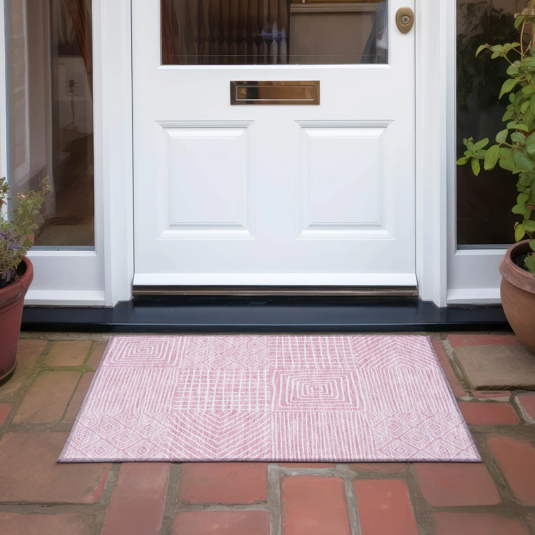 Machine Washable Indoor/ Outdoor Modern Mosaic Chantille Rug