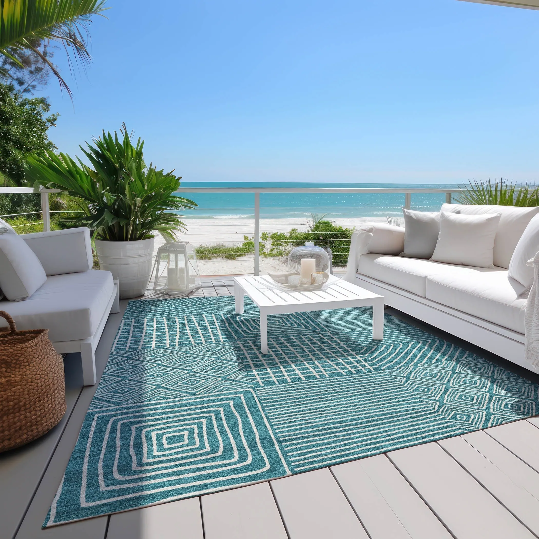 Machine Washable Indoor/ Outdoor Modern Mosaic Chantille Rug