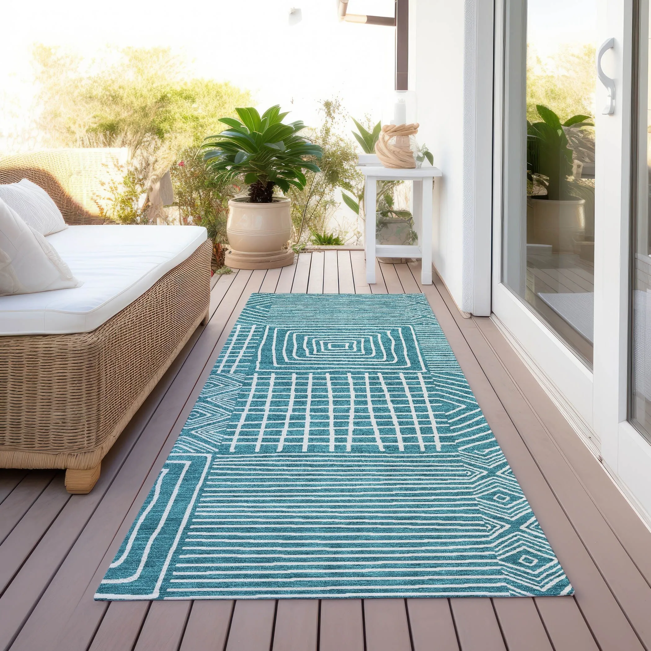 Machine Washable Indoor/ Outdoor Modern Mosaic Chantille Rug