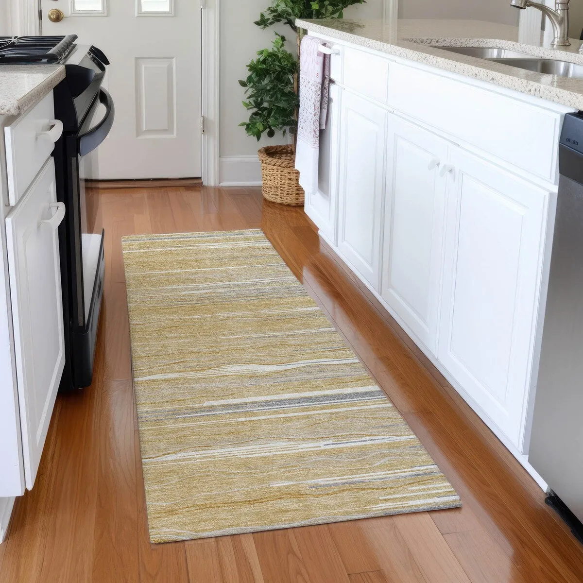 Machine Washable Indoor/ Outdoor Modern Stripe Chantille Rug
