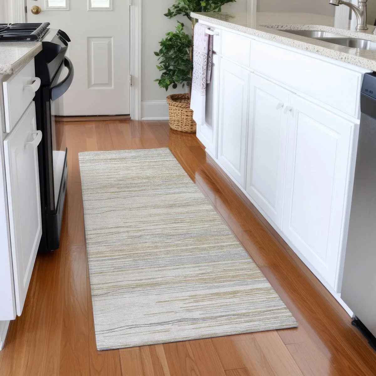 Machine Washable Indoor/ Outdoor Modern Stripe Chantille Rug