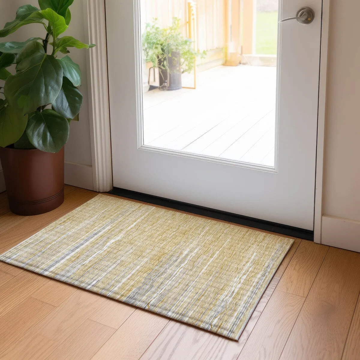 Machine Washable Indoor/ Outdoor Modern Stripe Chantille Rug