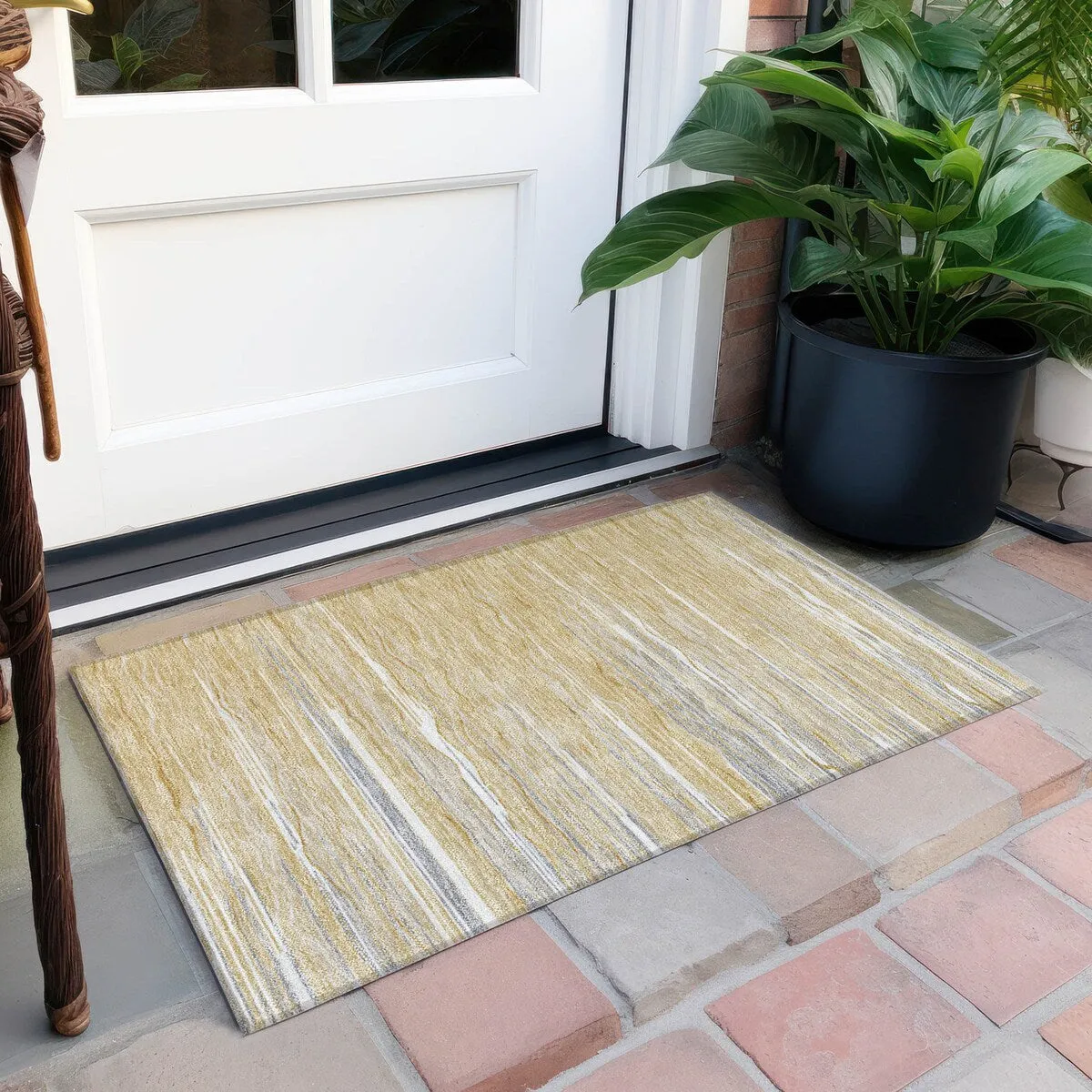 Machine Washable Indoor/ Outdoor Modern Stripe Chantille Rug