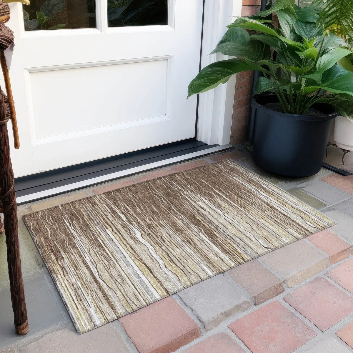 Machine Washable Indoor/ Outdoor Modern Stripe Chantille Rug
