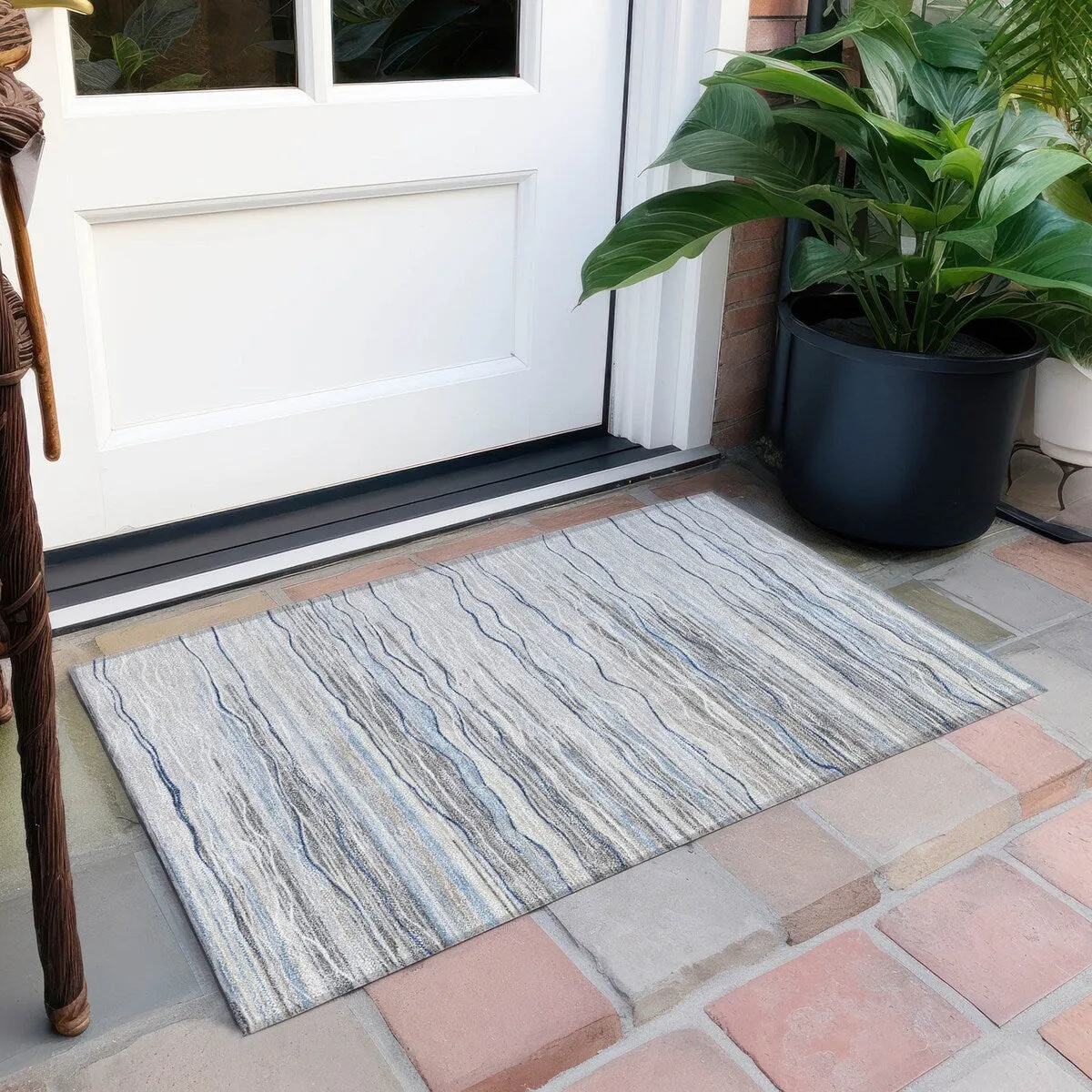 Machine Washable Indoor/ Outdoor Modern Stripe Chantille Rug