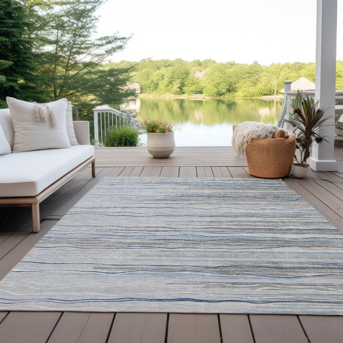 Machine Washable Indoor/ Outdoor Modern Stripe Chantille Rug