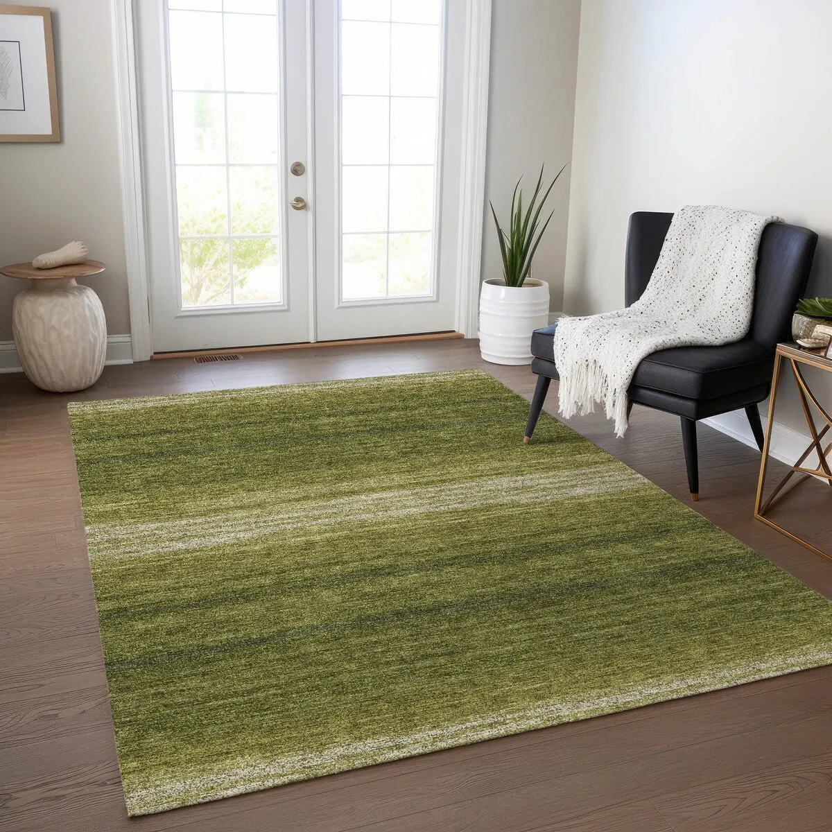 Machine Washable Indoor/ Outdoor Ombre Stripe Chantille Rug