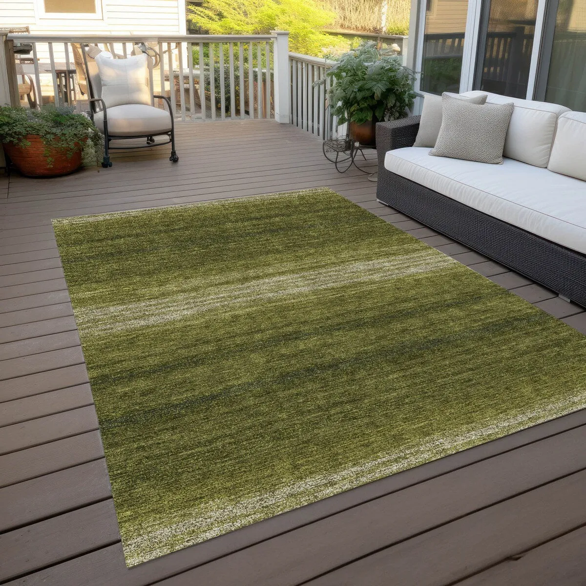 Machine Washable Indoor/ Outdoor Ombre Stripe Chantille Rug