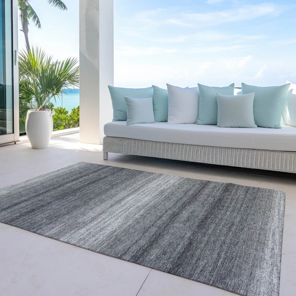 Machine Washable Indoor/ Outdoor Ombre Stripe Chantille Rug