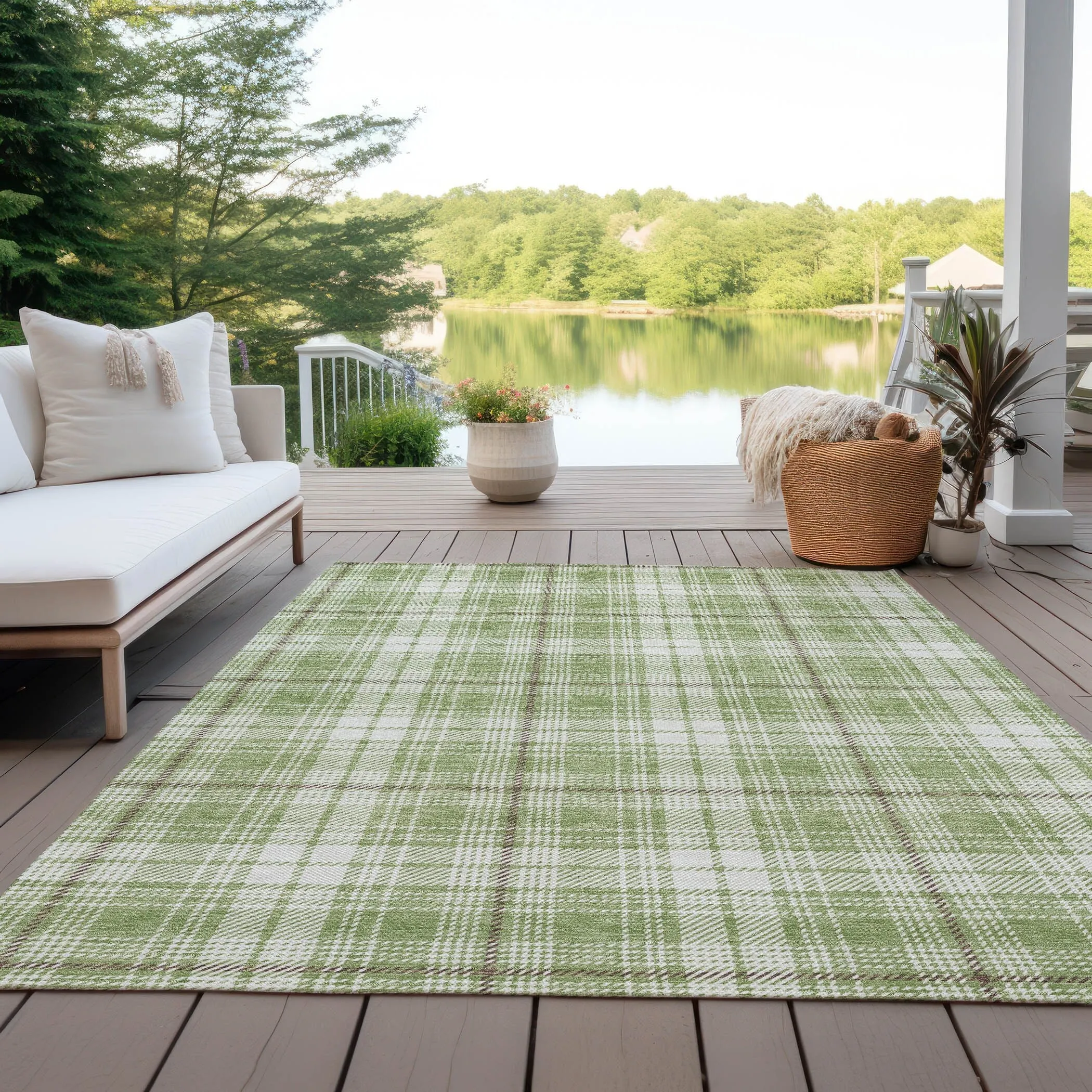 Machine Washable Indoor/ Outdoor Plaid Chantille Rug