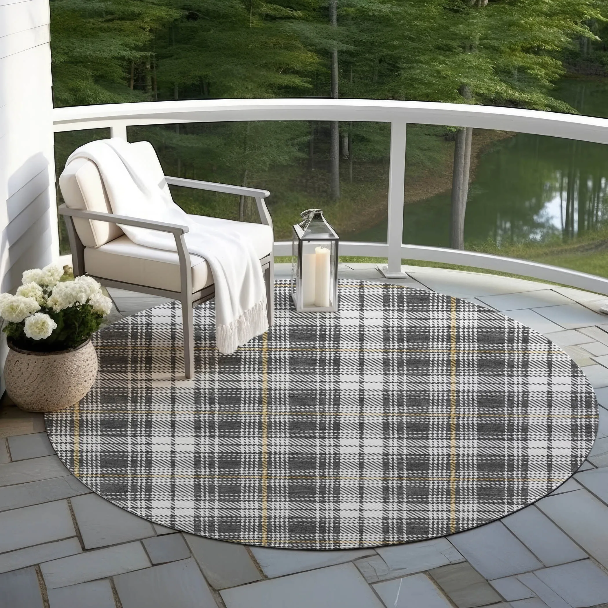 Machine Washable Indoor/ Outdoor Plaid Chantille Rug