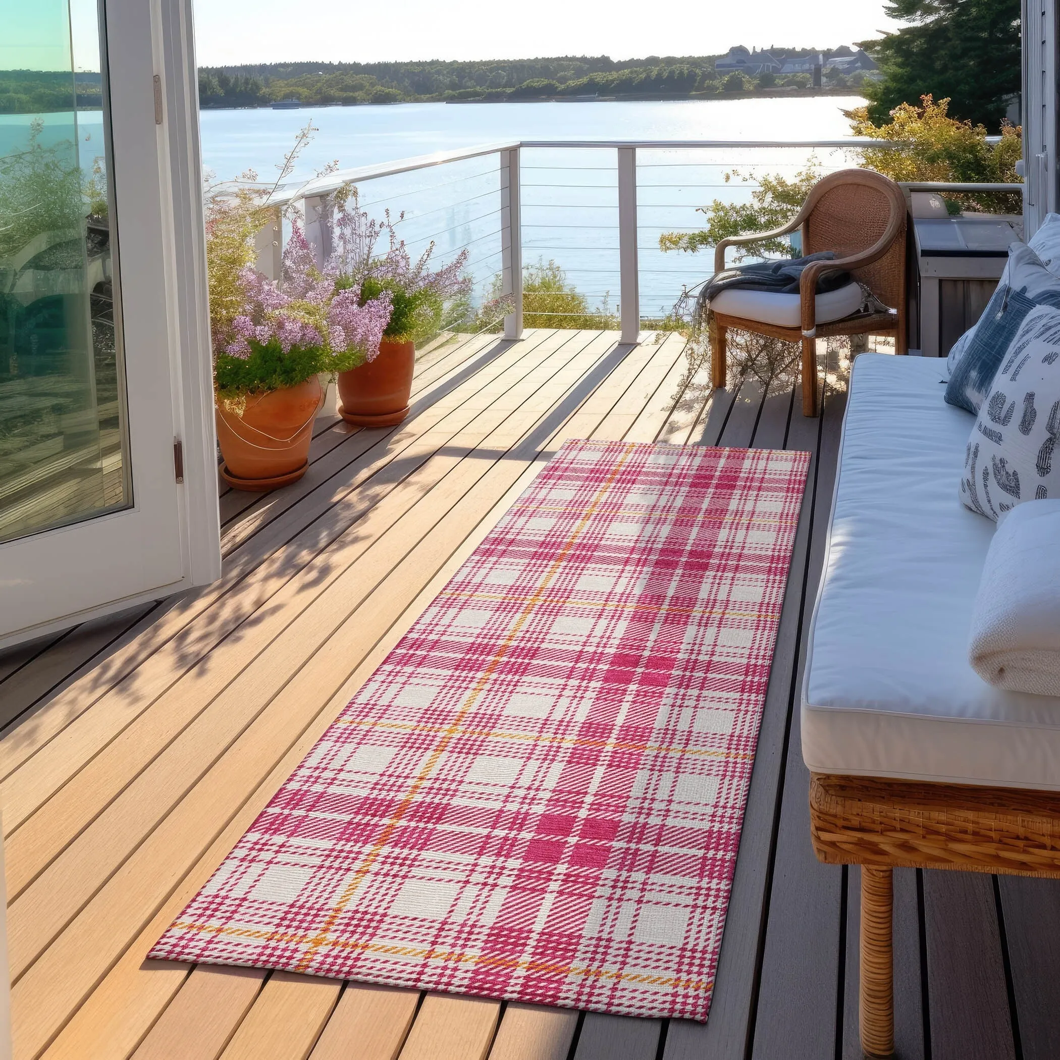 Machine Washable Indoor/ Outdoor Plaid Chantille Rug