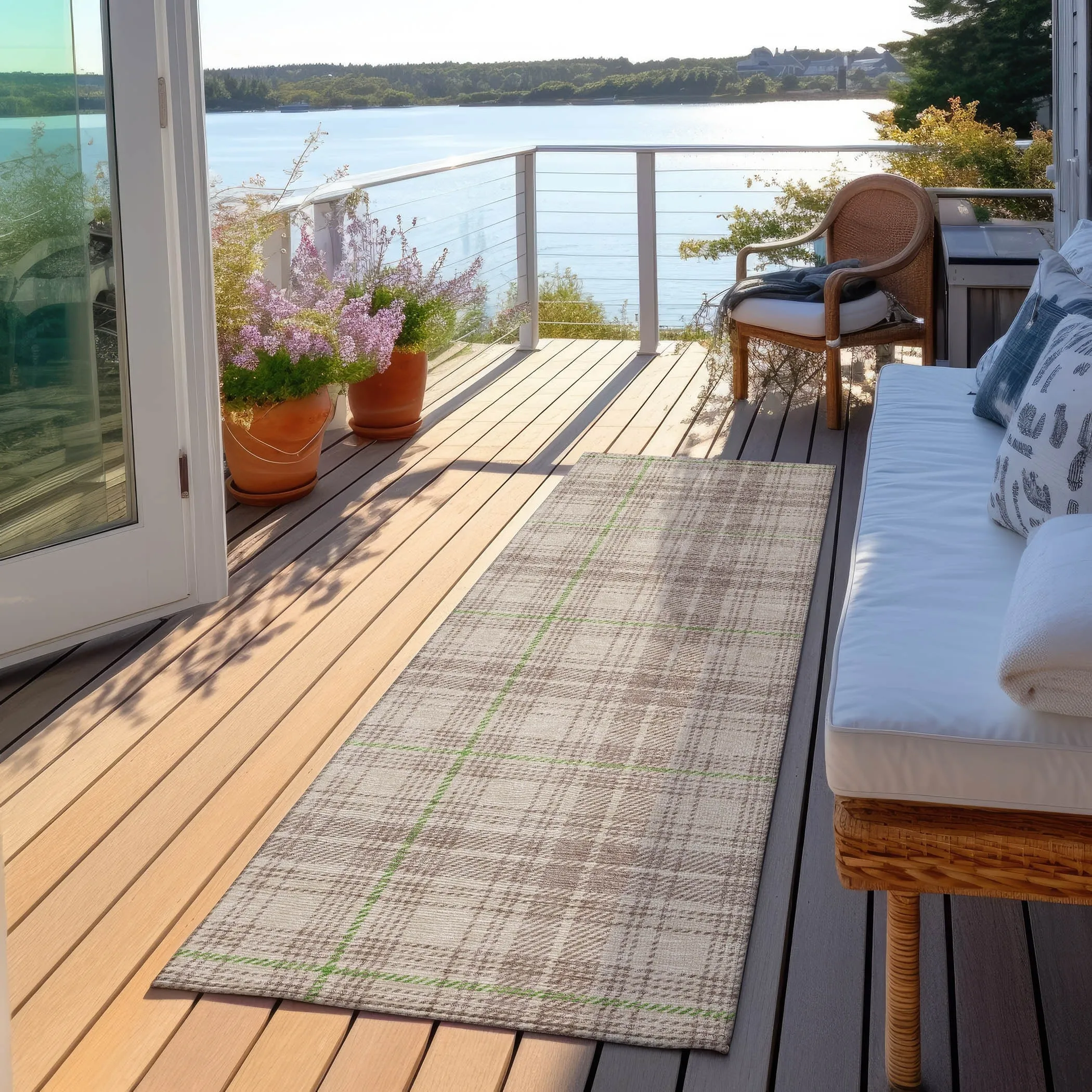 Machine Washable Indoor/ Outdoor Plaid Chantille Rug