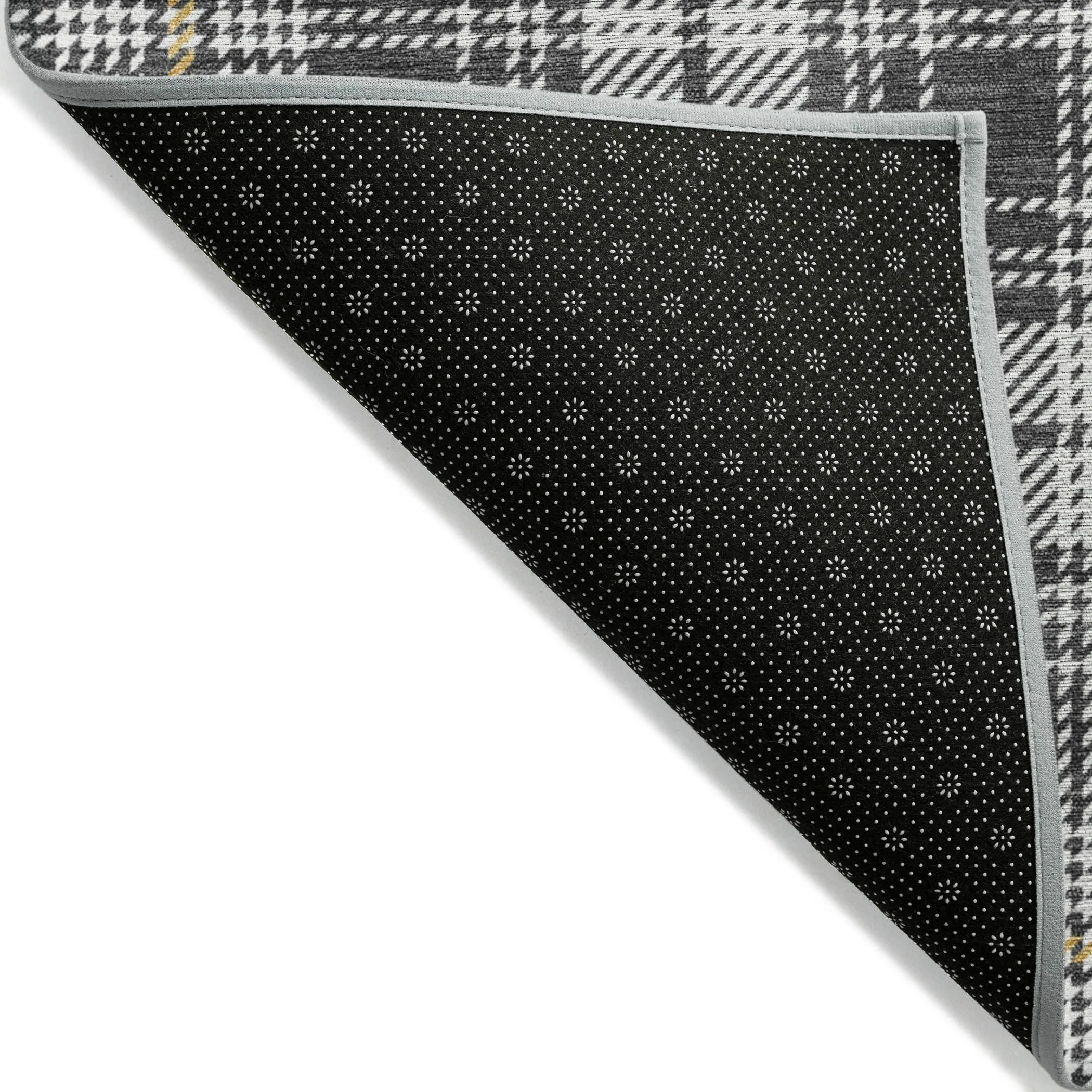 Machine Washable Indoor/ Outdoor Plaid Chantille Rug