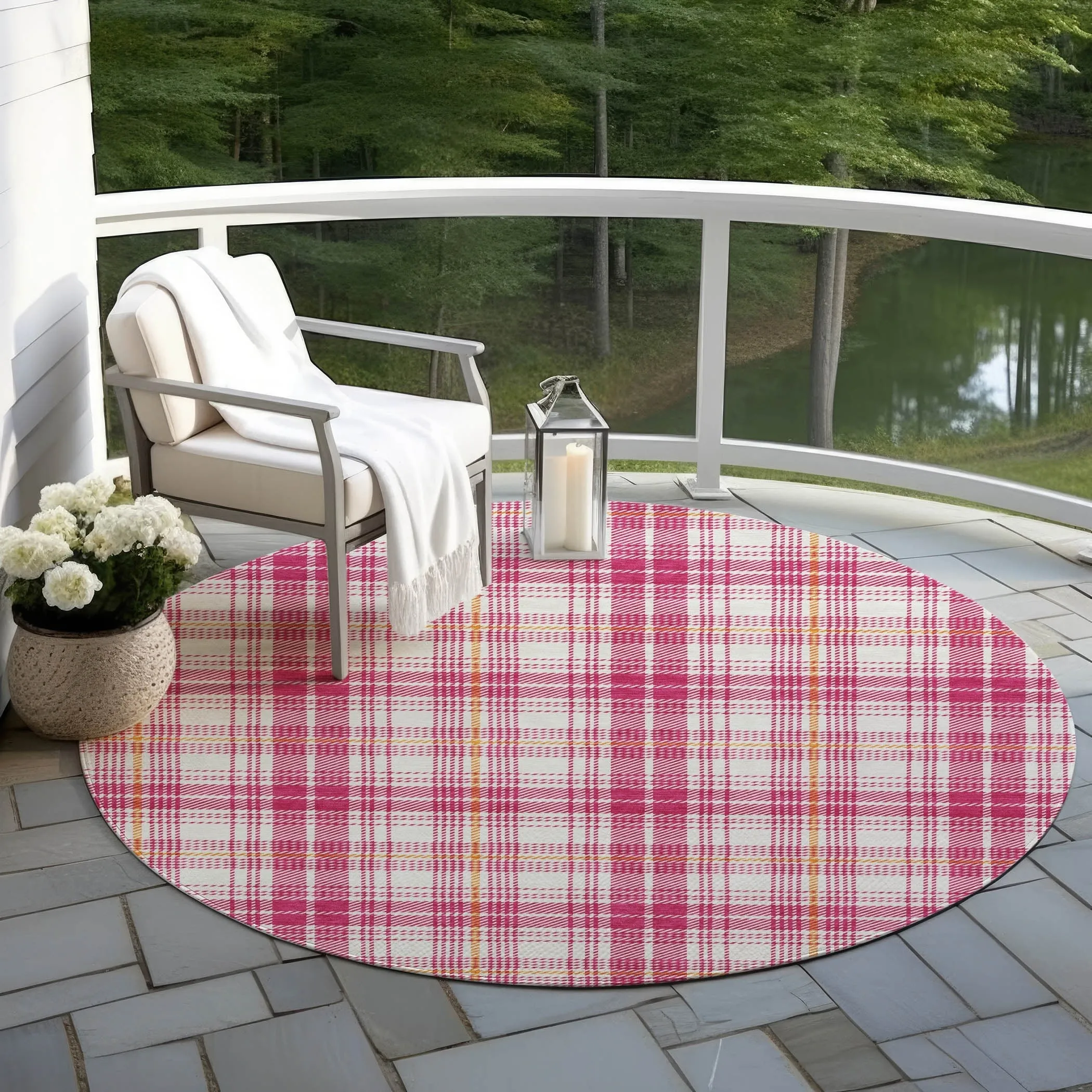 Machine Washable Indoor/ Outdoor Plaid Chantille Rug