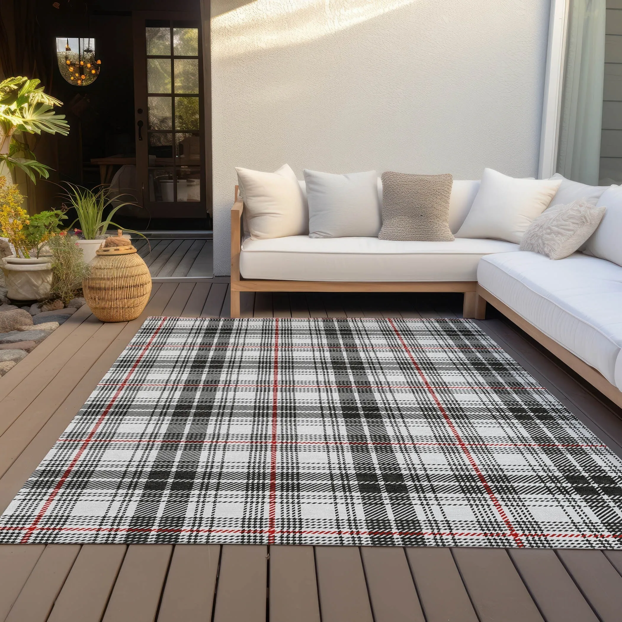 Machine Washable Indoor/ Outdoor Plaid Chantille Rug