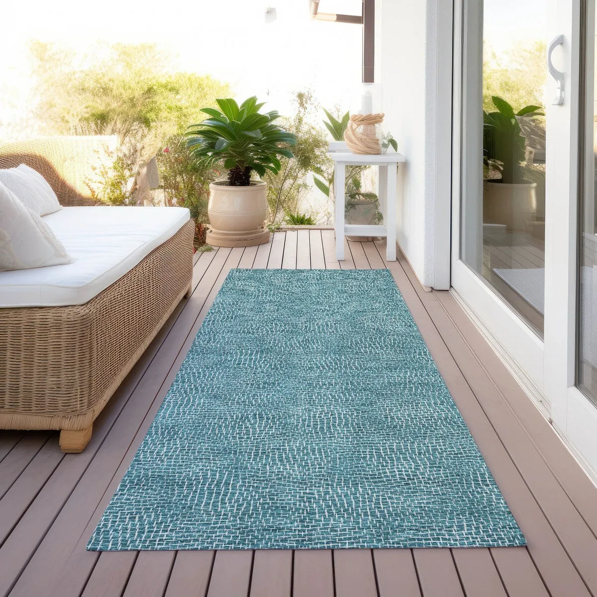 Machine Washable Indoor/ Outdoor Solid Modern Chantille Rug